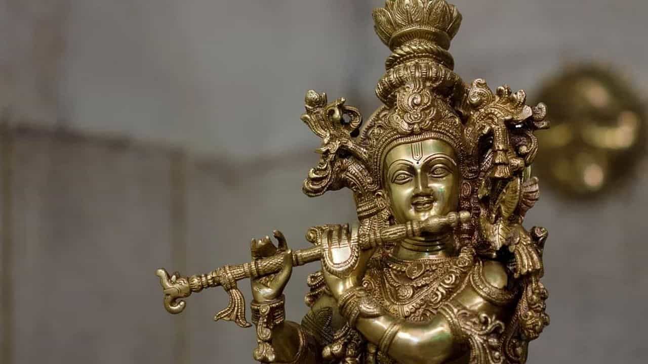 Lord Krishna; ನಿಷ್ಕಲ್ಮಶ ಭಕ್ತಿಯುಳ್ಳ ಭಕ್ತನಿಗೆ ದಾಸನಾಗುತ್ತಾನೆ ಆ ಮಾಧವ