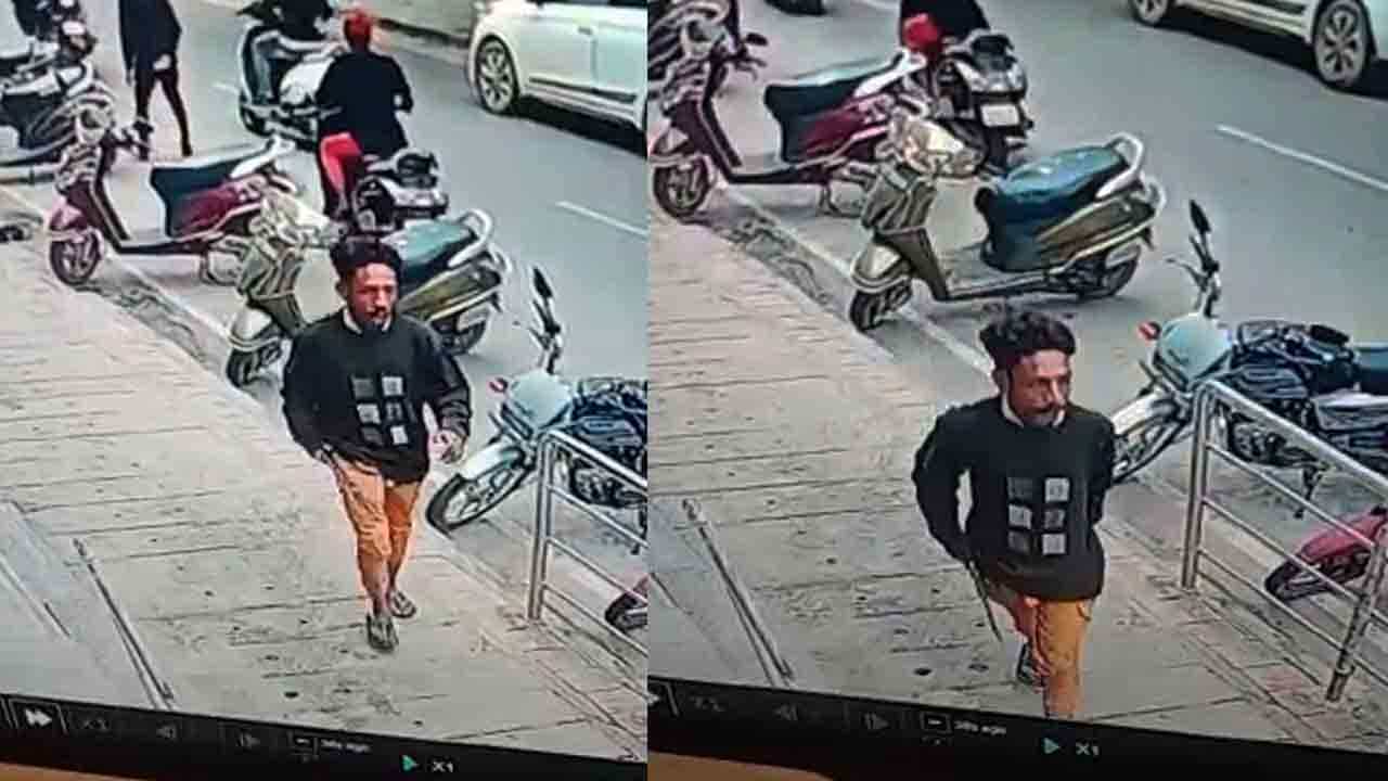 ಬೆಂಗಳೂರಲ್ಲಿ ಲಾಂಗ್ ತೋರಿಸಿ ಹಣ ವಸೂಲಿ; ಆರೋಪಿಗಳು ಎಸ್ಕೇಪ್ ಬೆಂಗಳೂರಲ್ಲಿ ಲಾಂಗ್ ತೋರಿಸಿ ಹಣ ವಸೂಲಿ; ಆರೋಪಿಗಳು ಎಸ್ಕೇಪ್