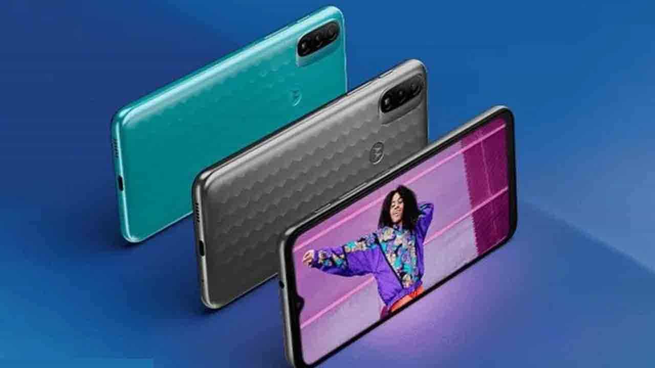 Moto E30: 48MP ಕ್ಯಾಮೆರಾ, 5000mAh ಬ್ಯಾಟರಿಯ ಹೊಸ ಮೋಟೋ E30 ಸ್ಮಾರ್ಟ್ಫೋನ್ ಬಿಡುಗಡೆ: ಬೆಲೆ? Moto E30: 48MP ಕ್ಯಾಮೆರಾ, 5000mAh ಬ್ಯಾಟರಿಯ ಹೊಸ ಮೋಟೋ E30 ಸ್ಮಾರ್ಟ್ಫೋನ್ ಬಿಡುಗಡೆ: ಬೆಲೆ?