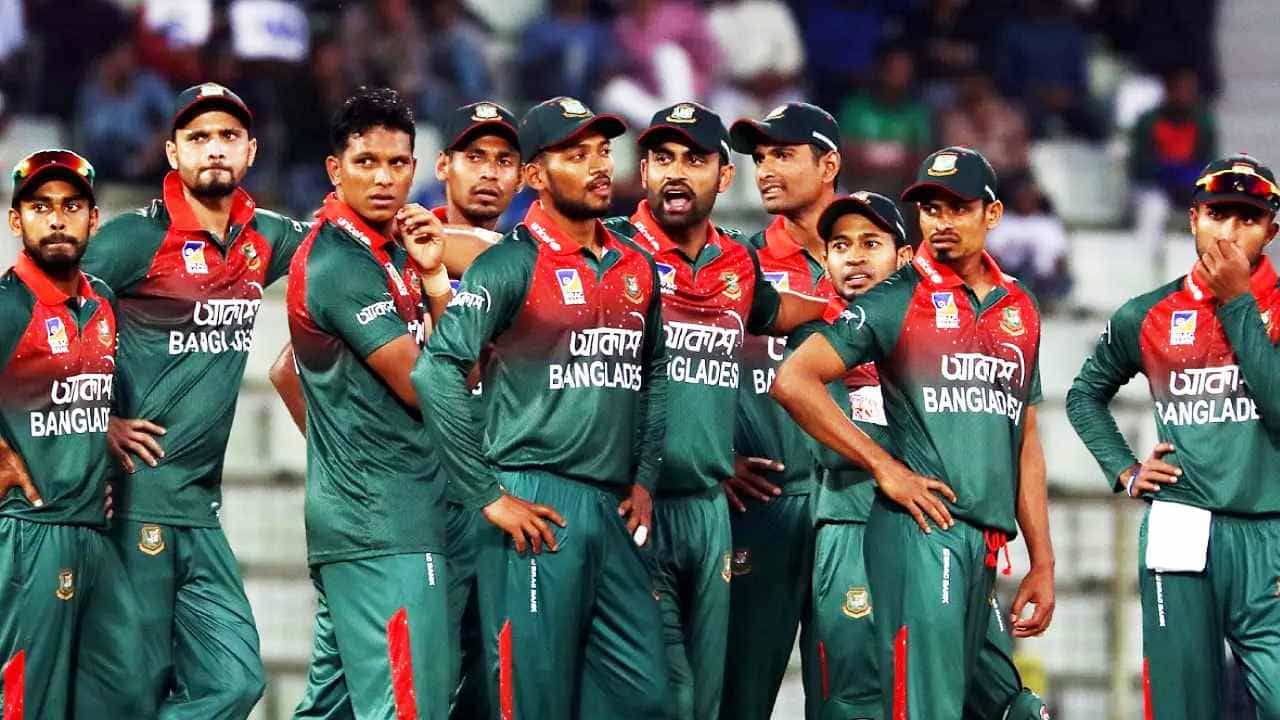 T20 World Cup 2021: ಸತತ ಸೋಲಿನಿಂದ ಕಂಗೆಟ್ಟಿರುವ ಬಾಂಗ್ಲಾಗೆ ಮತ್ತೊಂದು ಆಘಾತ T20 World Cup 2021: ಸತತ ಸೋಲಿನಿಂದ ಕಂಗೆಟ್ಟಿರುವ ಬಾಂಗ್ಲಾಗೆ ಮತ್ತೊಂದು ಆಘಾತ