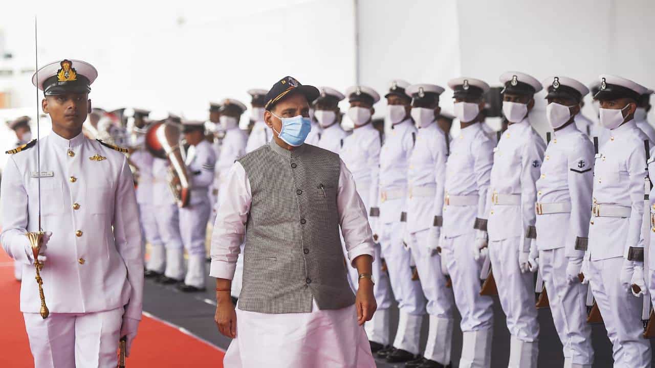 ಭಾರತ ಶೀಘ್ರದಲ್ಲೇ ವಿಶ್ವಕ್ಕೆ ಹಡಗುಗಳನ್ನು ನಿರ್ಮಿಸಲಿದೆ: ಐಎನ್ಎಸ್ ವಿಶಾಖಪಟ್ಟಣಂ ಲೋಕಾರ್ಪಣೆಗೊಳಿಸಿ ರಾಜನಾಥ್ ಸಿಂಗ್ ಹೇಳಿಕೆ ಭಾರತ ಶೀಘ್ರದಲ್ಲೇ ವಿಶ್ವಕ್ಕೆ ಹಡಗುಗಳನ್ನು ನಿರ್ಮಿಸಲಿದೆ: ಐಎನ್ಎಸ್ ವಿಶಾಖಪಟ್ಟಣಂ ಲೋಕಾರ್ಪಣೆಗೊಳಿಸಿ ರಾಜನಾಥ್ ಸಿಂಗ್ ಹೇಳಿಕೆ