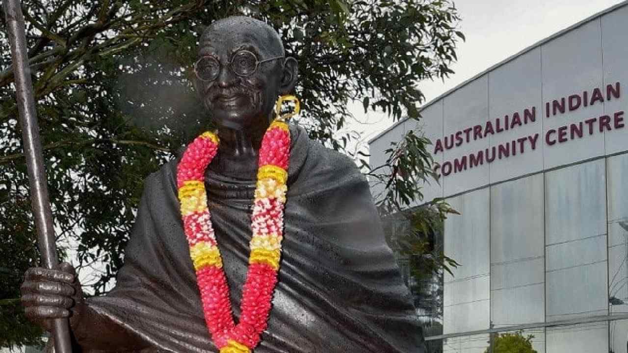 Gandhi Statue: ಮೆಲ್ಬೋರ್ನ್​ನಲ್ಲಿ ಭಾರತದಿಂದ ಉಡುಗೊರೆಯಾಗಿ ನೀಡಲಾಗಿದ್ದ ಗಾಂಧಿ ಪ್ರತಿಮೆ ಧ್ವಂಸ