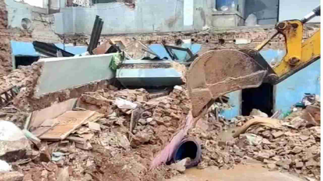 Tamil Nadu Rain: ತಮಿಳುನಾಡಿನಲ್ಲಿ ಮಳೆಯ ರೌದ್ರಾವತಾರ; ವೆಲ್ಲೂರಿನಲ್ಲಿ ಮನೆ ಕುಸಿದು ಒಂದೇ ಕುಟುಂಬದ 9 ಜನ ಸಾವು