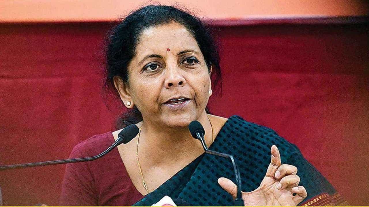 Nirmala Sitharaman: ಆಮದು ವಸ್ತುಗಳ ಮೇಲಿನ ಅವಲಂಬನೆ ಕಡಿಮೆಯಾಗಿ, ಸ್ವಾವಲಂಬಿಗಳಾಗಲು ಸಚಿವೆ ನಿರ್ಮಲಾ ಕರೆ Nirmala Sitharaman: ಆಮದು ವಸ್ತುಗಳ ಮೇಲಿನ ಅವಲಂಬನೆ ಕಡಿಮೆಯಾಗಿ, ಸ್ವಾವಲಂಬಿಗಳಾಗಲು ಸಚಿವೆ ನಿರ್ಮಲಾ ಕರೆ