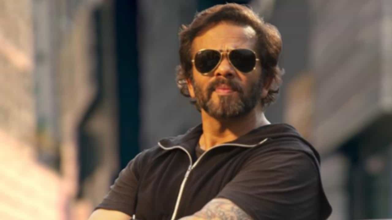 ‘ಮುಸ್ಲಿಮರನ್ನು ಯಾಕೆ ಕೆಟ್ಟದಾಗಿ ತೋರಿಸಿದ್ದೀರಿ?’: ಪತ್ರಕರ್ತೆ ಪ್ರಶ್ನೆಗೆ ‘ಸೂರ್ಯವಂಶಿ’ ನಿರ್ದೇಶಕನ ಖಡಕ್ ತಿರುಗೇಟು ‘ಮುಸ್ಲಿಮರನ್ನು ಯಾಕೆ ಕೆಟ್ಟದಾಗಿ ತೋರಿಸಿದ್ದೀರಿ?’: ಪತ್ರಕರ್ತೆ ಪ್ರಶ್ನೆಗೆ ‘ಸೂರ್ಯವಂಶಿ’ ನಿರ್ದೇಶಕನ ಖಡಕ್ ತಿರುಗೇಟು