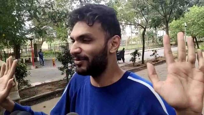 ನಿನ್ನೆ ಚಪ್ಪಲಿಯೂ ಇಲ್ಲದೆ ಆಟೋ ಹತ್ತಿದ್ದ ಬಿಟ್ಕಾಯಿನ್ ಆಸಾಮಿ ಶ್ರೀಕಿಯ ಸ್ಟಾರ್ ಜಾತಕ ಇಂದು ಟಿವಿ9 ತೆರೆದಿಡ್ತಿದೆ! ನೋಡಿ ನಿನ್ನೆ ಚಪ್ಪಲಿಯೂ ಇಲ್ಲದೆ ಆಟೋ ಹತ್ತಿದ್ದ ಬಿಟ್ಕಾಯಿನ್ ಆಸಾಮಿ ಶ್ರೀಕಿಯ ಸ್ಟಾರ್ ಜಾತಕ ಇಂದು ಟಿವಿ9 ತೆರೆದಿಡ್ತಿದೆ! ನೋಡಿ