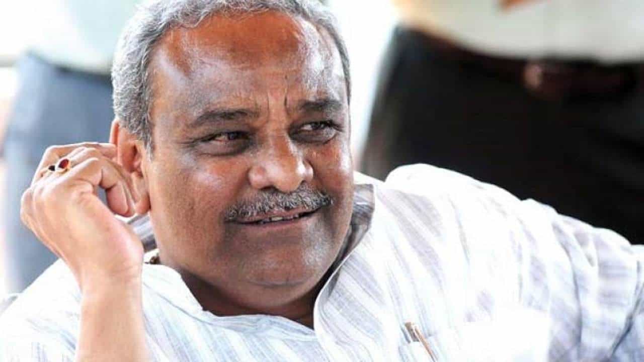 ಅವರೇನು ದೊಡ್ಡವರೂ ಅಲ್ಲ, ಸಣ್ಣವರೂ ಅಲ್ಲ: ಜಾರಕಿಹೊಳಿ ಬ್ರದರ್ಸ್‌ಗೆ ಸಚಿವ ಉಮೇಶ್ ಕತ್ತಿ ಟಾಂಗ್