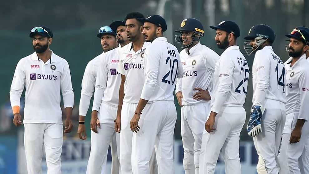 IND vs NZ: ಫೀಲ್ಡಿಂಗ್ ವೇಳೆ ಟೀಂ ಇಂಡಿಯಾ ವೇಗದ ಬೌಲರ್ ಇಶಾಂತ್ ಶರ್ಮಾಗೆ ಇಂಜುರಿ; ಬೆರಳಿಗೆ ಬ್ಯಾಂಡೇಜ್..! IND vs NZ: ಫೀಲ್ಡಿಂಗ್ ವೇಳೆ ಟೀಂ ಇಂಡಿಯಾ ವೇಗದ ಬೌಲರ್ ಇಶಾಂತ್ ಶರ್ಮಾಗೆ ಇಂಜುರಿ; ಬೆರಳಿಗೆ ಬ್ಯಾಂಡೇಜ್..!