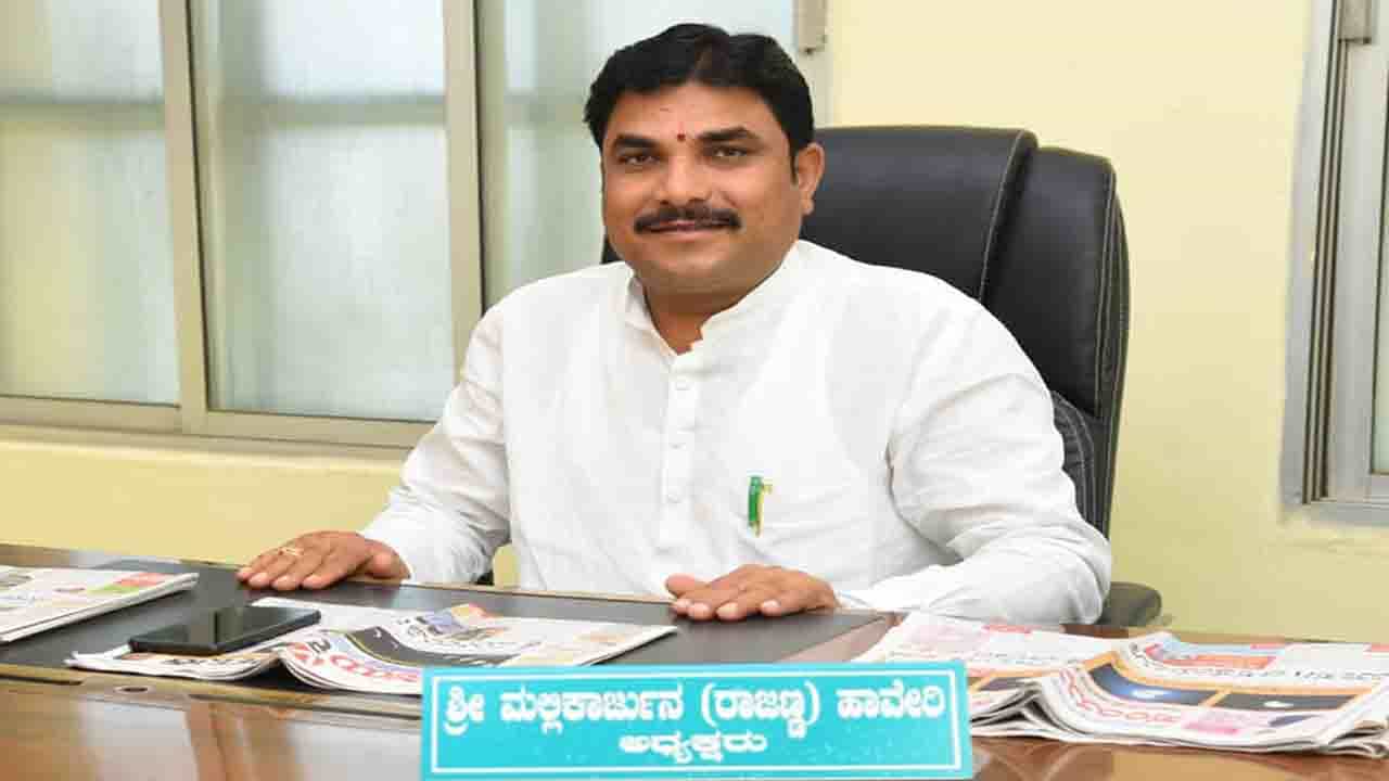 ಧಾರವಾಡ ವಿಧಾನ ಪರಿಷತ್ ಚುನಾವಣೆ; ಸಿಎಂ ಬೊಮ್ಮಾಯಿಗೆ ರಾಜಕೀಯ ನೆಲೆ ಕಲ್ಪಿಸಿದ ಕ್ಷೇತ್ರ ಈ ಬಾರಿ ಯಾರ ಕೈ ಹಿಡಿಯುತ್ತೆ? ಧಾರವಾಡ ವಿಧಾನ ಪರಿಷತ್ ಚುನಾವಣೆ; ಸಿಎಂ ಬೊಮ್ಮಾಯಿಗೆ ರಾಜಕೀಯ ನೆಲೆ ಕಲ್ಪಿಸಿದ ಕ್ಷೇತ್ರ ಈ ಬಾರಿ ಯಾರ ಕೈ ಹಿಡಿಯುತ್ತೆ?