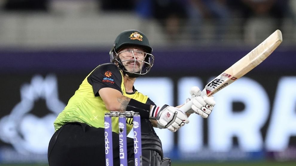 T20 World Cup: ಕ್ಯಾಚ್ ಹಿಡಿದಿದ್ದರೂ ನಾವೇ ಗೆಲ್ಲುತ್ತಿದ್ದೆವು! ಪಾಕ್ ನಾಯಕ ಬಾಬರ್ಗೆ ಟಾಂಗ್ ಕೊಟ್ಟ ಮ್ಯಾಥ್ಯೂ ವೇಡ್ T20 World Cup: ಕ್ಯಾಚ್ ಹಿಡಿದಿದ್ದರೂ ನಾವೇ ಗೆಲ್ಲುತ್ತಿದ್ದೆವು! ಪಾಕ್ ನಾಯಕ ಬಾಬರ್ಗೆ ಟಾಂಗ್ ಕೊಟ್ಟ ಮ್ಯಾಥ್ಯೂ ವೇಡ್