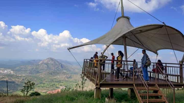 Nandi Hills: ನಂದಿಗಿರಿಧಾಮದಲ್ಲಿ ಹೊಸ ವರ್ಷಾಚರಣೆಗೆ ನಿಷೇಧ ಹೇರಿದ ಜಿಲ್ಲಾಡಳಿತ Nandi Hills: ನಂದಿಗಿರಿಧಾಮದಲ್ಲಿ ಹೊಸ ವರ್ಷಾಚರಣೆಗೆ ನಿಷೇಧ ಹೇರಿದ ಜಿಲ್ಲಾಡಳಿತ