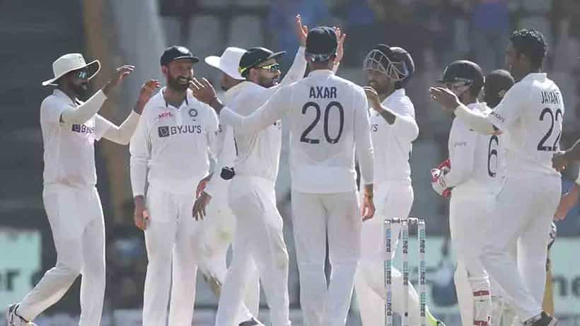 India vs New Zealand: ಟೀಮ್ ಇಂಡಿಯಾ ಬೌಲಿಂಗ್ ಬಿರುಗಾಳಿಗೆ ತತ್ತರಿಸಿದ ನ್ಯೂಜಿಲೆಂಡ್: ಟೆಸ್ಟ್ ಸರಣಿ ವಶಪಡಿಸಿಕೊಂಡ ಕೊಹ್ಲಿ ಪಡೆ