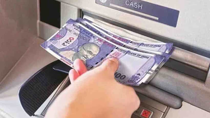 ATM New Rules: ಹೊಸ ವರ್ಷದಿಂದ ದುಬಾರಿಯಾಗಲಿದೆ ಎಟಿಎಂ ಕ್ಯಾಶ್ ವಿತ್ಡ್ರಾ ಶುಲ್ಕ: ಹೊಸ ದರದ ಮಾಹಿತಿ ಇಲ್ಲಿದೆ
