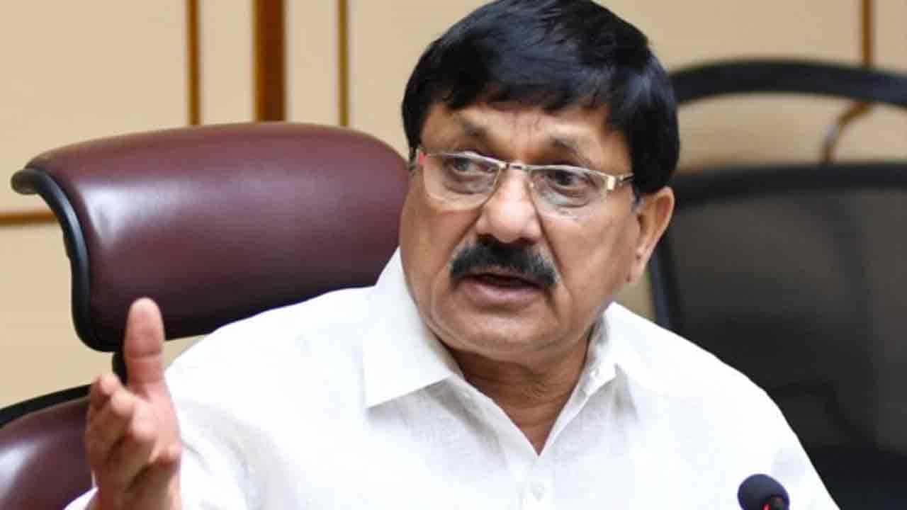 ನಾನು ಬೀದಿಯಲ್ಲಿ ಹೋಗಿ ಅವರ ಜತೆ ಕುಸ್ತಿ ಮಾಡಲು ಆಗಲ್ಲ; ಡಿಕೆ ಶಿವಕುಮಾರ್ ಸವಾಲ್ಗೆ ಆರಗ ಜ್ಞಾನೇಂದ್ರ ಪ್ರತಿಕ್ರಿಯೆ ನಾನು ಬೀದಿಯಲ್ಲಿ ಹೋಗಿ ಅವರ ಜತೆ ಕುಸ್ತಿ ಮಾಡಲು ಆಗಲ್ಲ; ಡಿಕೆ ಶಿವಕುಮಾರ್ ಸವಾಲ್ಗೆ ಆರಗ ಜ್ಞಾನೇಂದ್ರ ಪ್ರತಿಕ್ರಿಯೆ