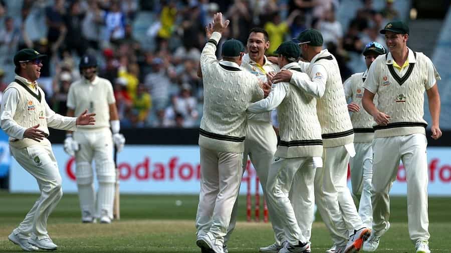 Ashes 2021: ಮೆಲ್ಬೋರ್ನ್ನಲ್ಲೂ ಇಂಗ್ಲೆಂಡ್ ಸ್ಥಿತಿ ಬದಲಾಗಲಿಲ್ಲ; 3ನೇ ಟೆಸ್ಟ್ನಲ್ಲೂ ಆಸ್ಟ್ರೇಲಿಯಾ ಗೆಲುವು ಖಚಿತ! Ashes 2021: ಮೆಲ್ಬೋರ್ನ್ನಲ್ಲೂ ಇಂಗ್ಲೆಂಡ್ ಸ್ಥಿತಿ ಬದಲಾಗಲಿಲ್ಲ; 3ನೇ ಟೆಸ್ಟ್ನಲ್ಲೂ ಆಸ್ಟ್ರೇಲಿಯಾ ಗೆಲುವು ಖಚಿತ!