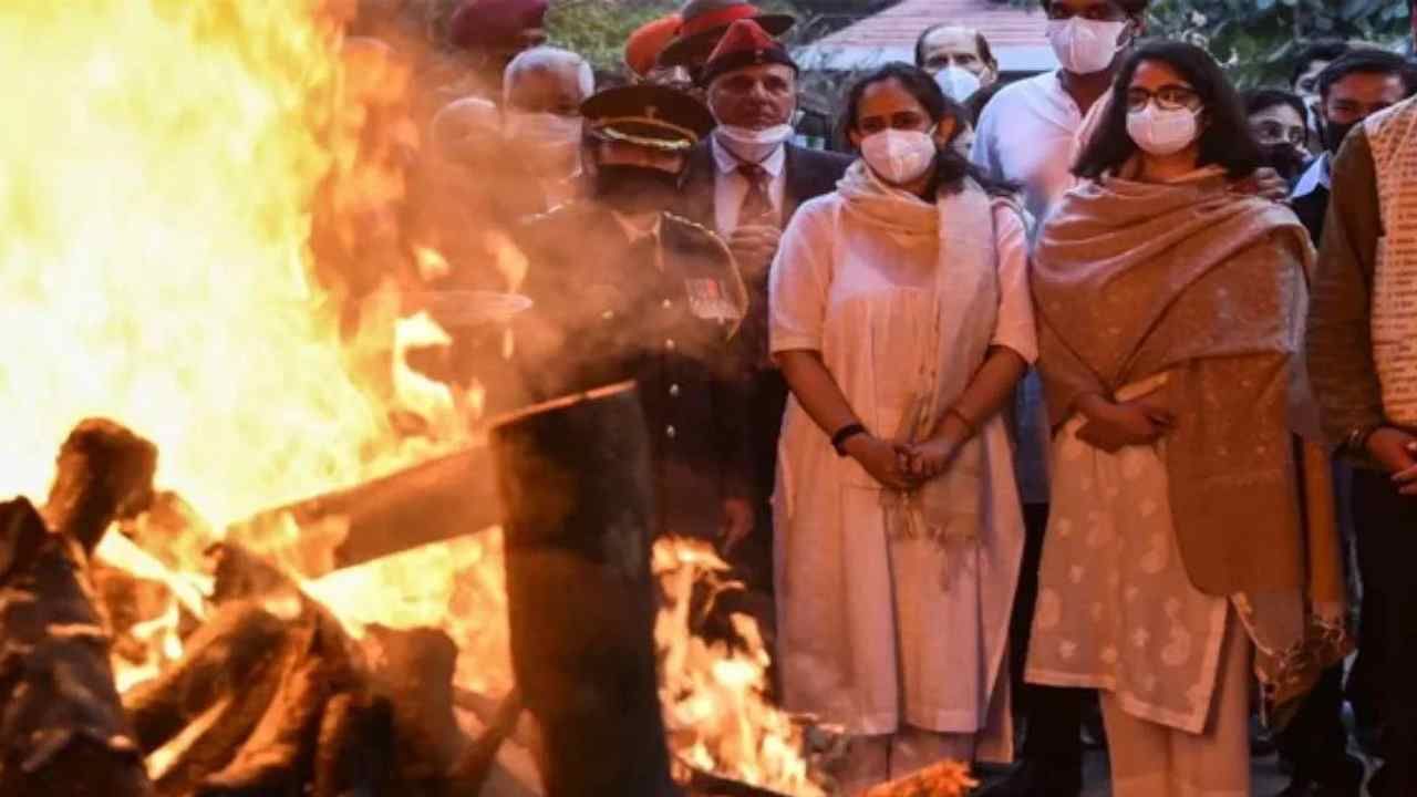 ಇಂದು ಹರಿದ್ವಾರದಲ್ಲಿ ಬಿಪಿನ್​ ರಾವತ್​ ಚಿತಾಭಸ್ಮ ವಿಸರ್ಜನೆ; ಸಿಡಿಎಸ್​ ಸ್ಮರಣಾರ್ಥ ಉತ್ತರಾಖಂಡ್​​ನಲ್ಲಿ ಶಹೀದ್​ ಸೈನ್ಯ ಧಾಮ ನಿರ್ಮಾಣ