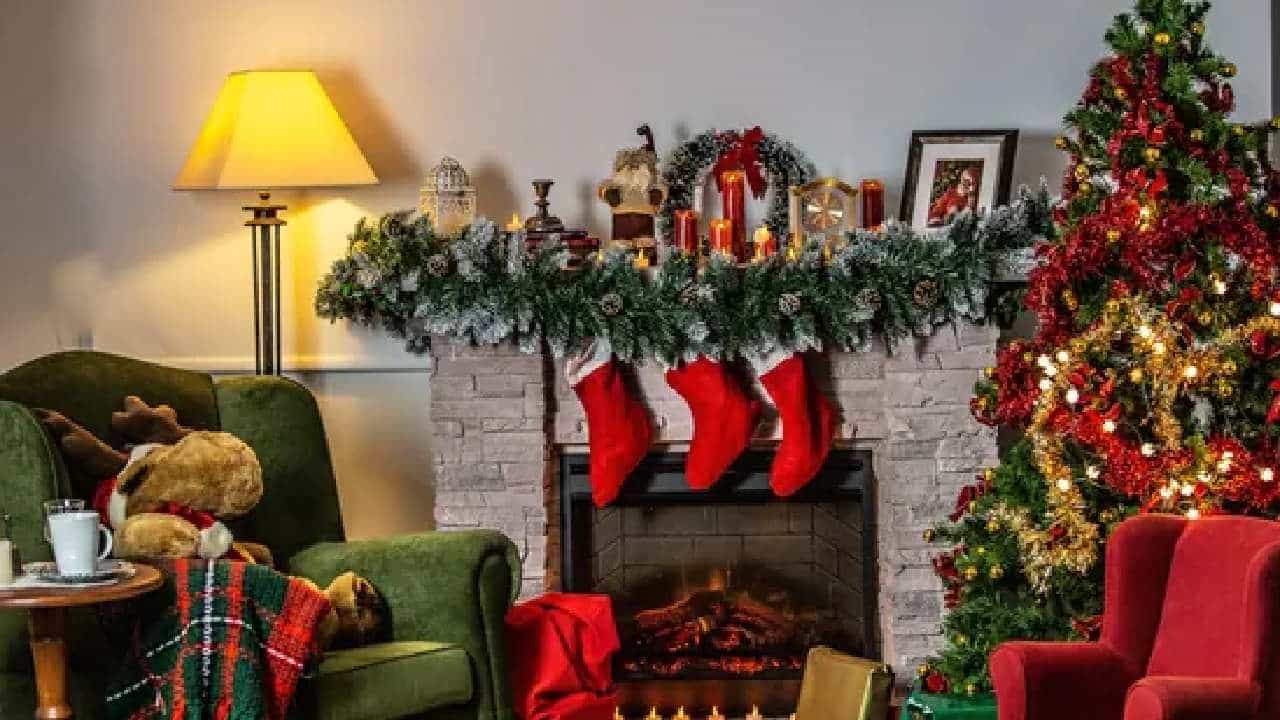 Christmas 2021: ಕ್ರಿಸ್ ಮಸ್ ಆಚರಣೆಗೆ ಸಜ್ಜಾದ ಜನ: ಕ್ರಿಸ್ಮಸ್ ಆಚರಣೆಯ ಇತಿಹಾಸ, ಮಹತ್ವದ ಕುರಿತಾದ ಇಂಟ್ರಸ್ಟಿಂಗ್ ಮಾಹಿತಿ ಇಲ್ಲಿದೆ Christmas 2021: ಕ್ರಿಸ್ ಮಸ್ ಆಚರಣೆಗೆ ಸಜ್ಜಾದ ಜನ: ಕ್ರಿಸ್ಮಸ್ ಆಚರಣೆಯ ಇತಿಹಾಸ, ಮಹತ್ವದ ಕುರಿತಾದ ಇಂಟ್ರಸ್ಟಿಂಗ್ ಮಾಹಿತಿ ಇಲ್ಲಿದೆ