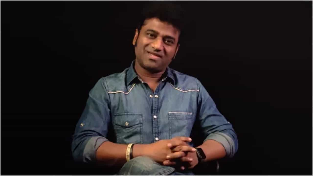 ಭಕ್ತಿಗೀತೆಗೆ ಅವಮಾನ ಮಾಡಿದ ದೇವಿಶ್ರೀ ಪ್ರಸಾದ್; ‘ಪುಷ್ಪ’ ಸಂಗೀತ ನಿರ್ದೇಶಕನ ಮೇಲೆ ಬಿತ್ತು ಕೇಸ್ ಭಕ್ತಿಗೀತೆಗೆ ಅವಮಾನ ಮಾಡಿದ ದೇವಿಶ್ರೀ ಪ್ರಸಾದ್; ‘ಪುಷ್ಪ’ ಸಂಗೀತ ನಿರ್ದೇಶಕನ ಮೇಲೆ ಬಿತ್ತು ಕೇಸ್