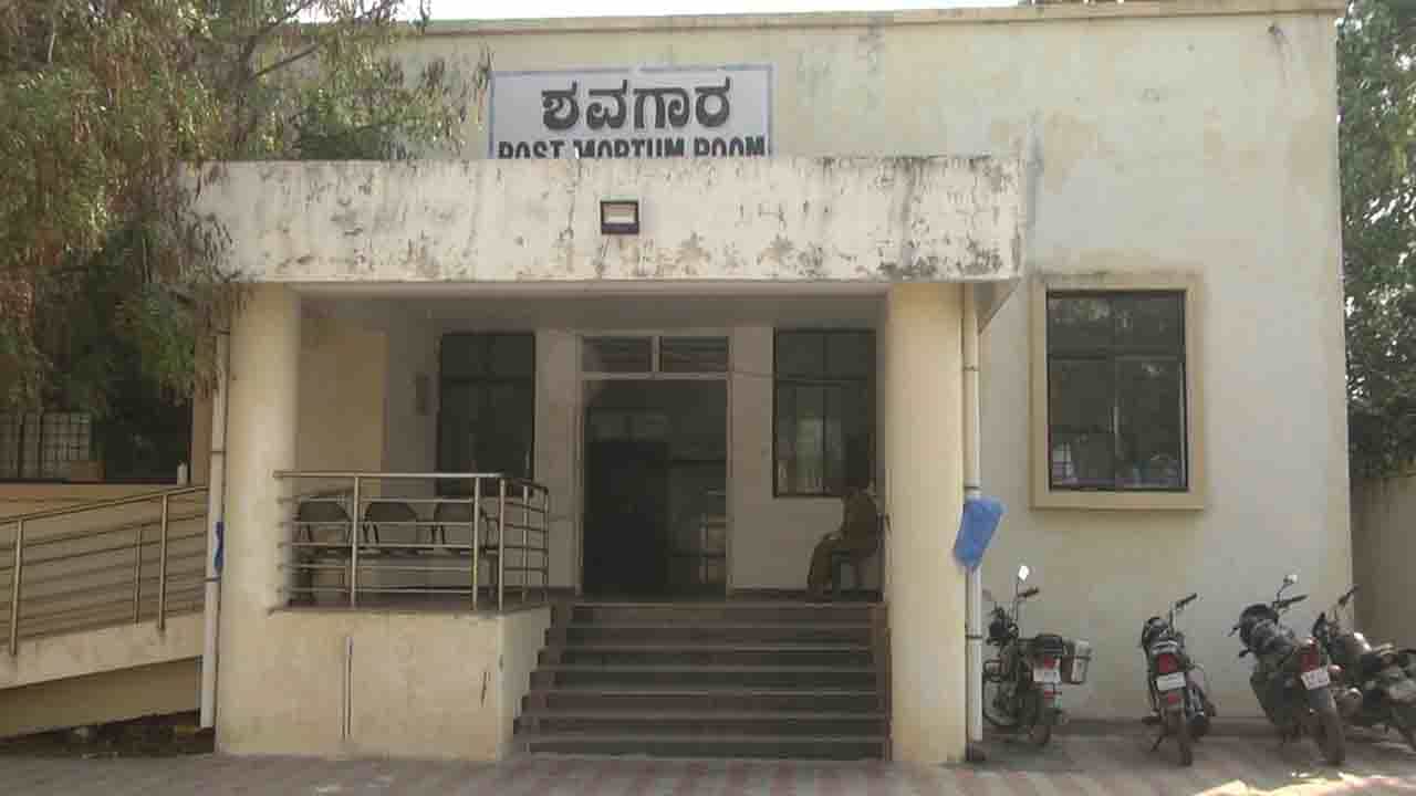 ಮಾವನ ಪಿಎಫ್ ಮೇಲೆ ಅಳಿಯನ ಕಣ್ಣು; ಧನದಾಹಕ್ಕೆ ಪತ್ನಿಯನ್ನೇ ಕೊಂದ ಕಿರಾತಕ ಪತಿ ಮಾವನ ಪಿಎಫ್ ಮೇಲೆ ಅಳಿಯನ ಕಣ್ಣು; ಧನದಾಹಕ್ಕೆ ಪತ್ನಿಯನ್ನೇ ಕೊಂದ ಕಿರಾತಕ ಪತಿ