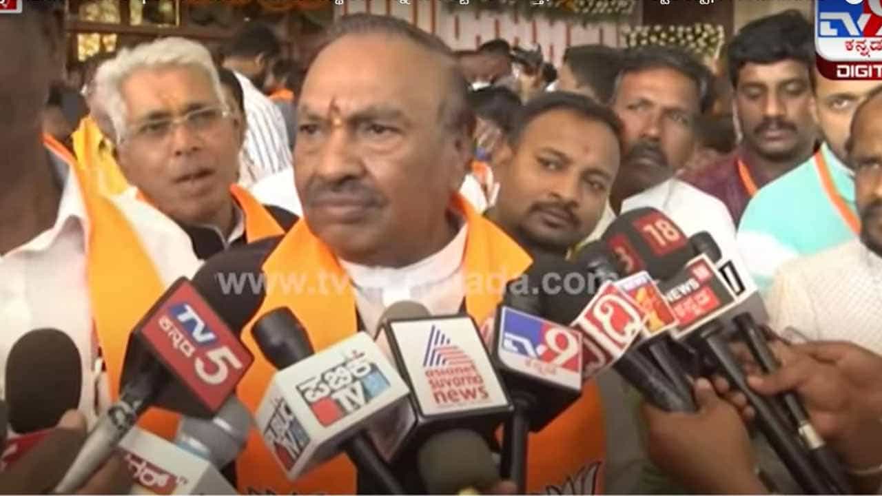 ಭಗವಾಧ್ವಜ ಹೇಳಿಕೆ ಪ್ರಕರಣ: ಕೆಎಸ್ ಈಶ್ವರಪ್ಪ ವಿರುದ್ಧ ಹೈಗ್ರೌಂಡ್ಸ್ ಠಾಣೆಗೆ ಮೊಹಮ್ಮದ್ ನಲಪಾಡ್ ದೂರು ಭಗವಾಧ್ವಜ ಹೇಳಿಕೆ ಪ್ರಕರಣ: ಕೆಎಸ್ ಈಶ್ವರಪ್ಪ ವಿರುದ್ಧ ಹೈಗ್ರೌಂಡ್ಸ್ ಠಾಣೆಗೆ ಮೊಹಮ್ಮದ್ ನಲಪಾಡ್ ದೂರು