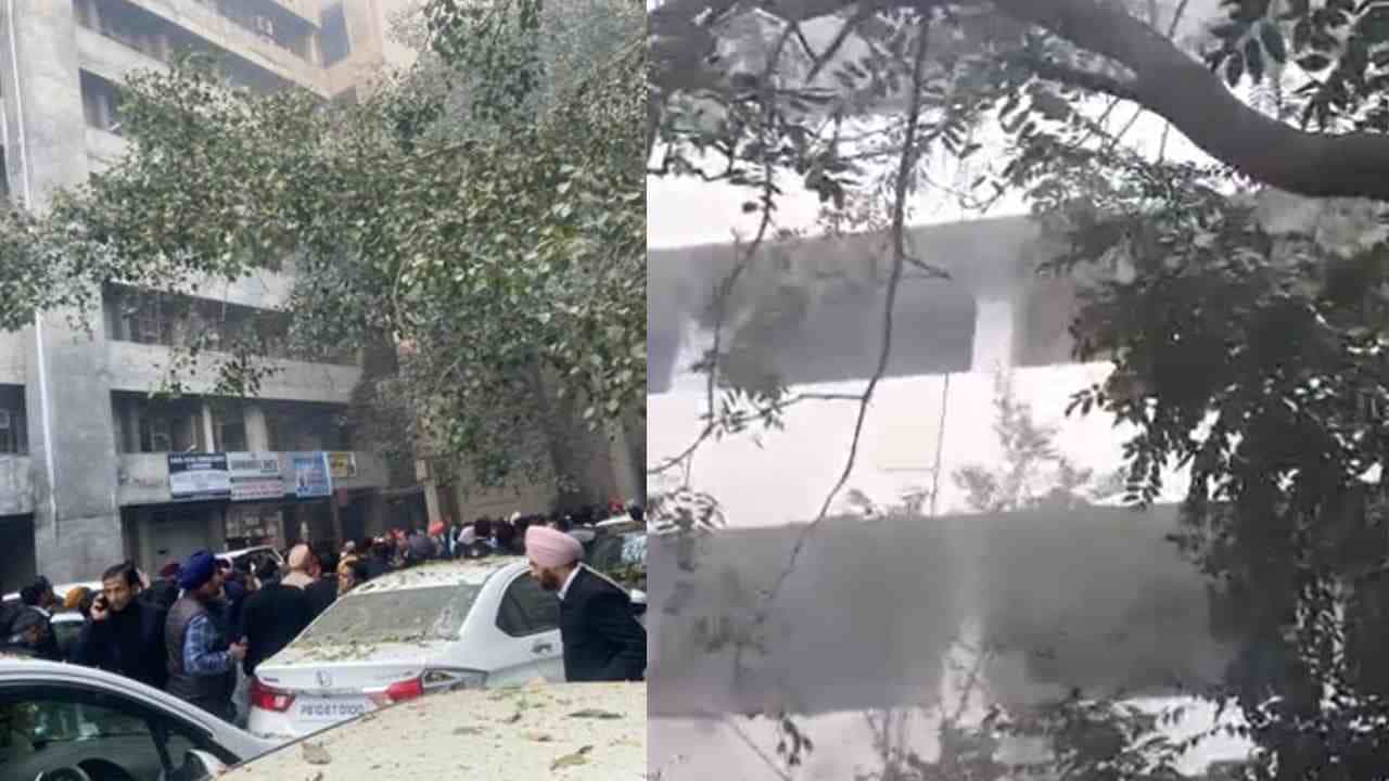 Punjab: ಲುಧಿಯಾನಾ ಕೋರ್ಟ್ ಎರಡನೇ ಮಹಡಿಯಲ್ಲಿ ಸ್ಫೋಟ; ಇಬ್ಬರು ಸಾವು, ಹಲವರಿಗೆ ಗಾಯ Punjab: ಲುಧಿಯಾನಾ ಕೋರ್ಟ್ ಎರಡನೇ ಮಹಡಿಯಲ್ಲಿ ಸ್ಫೋಟ; ಇಬ್ಬರು ಸಾವು, ಹಲವರಿಗೆ ಗಾಯ