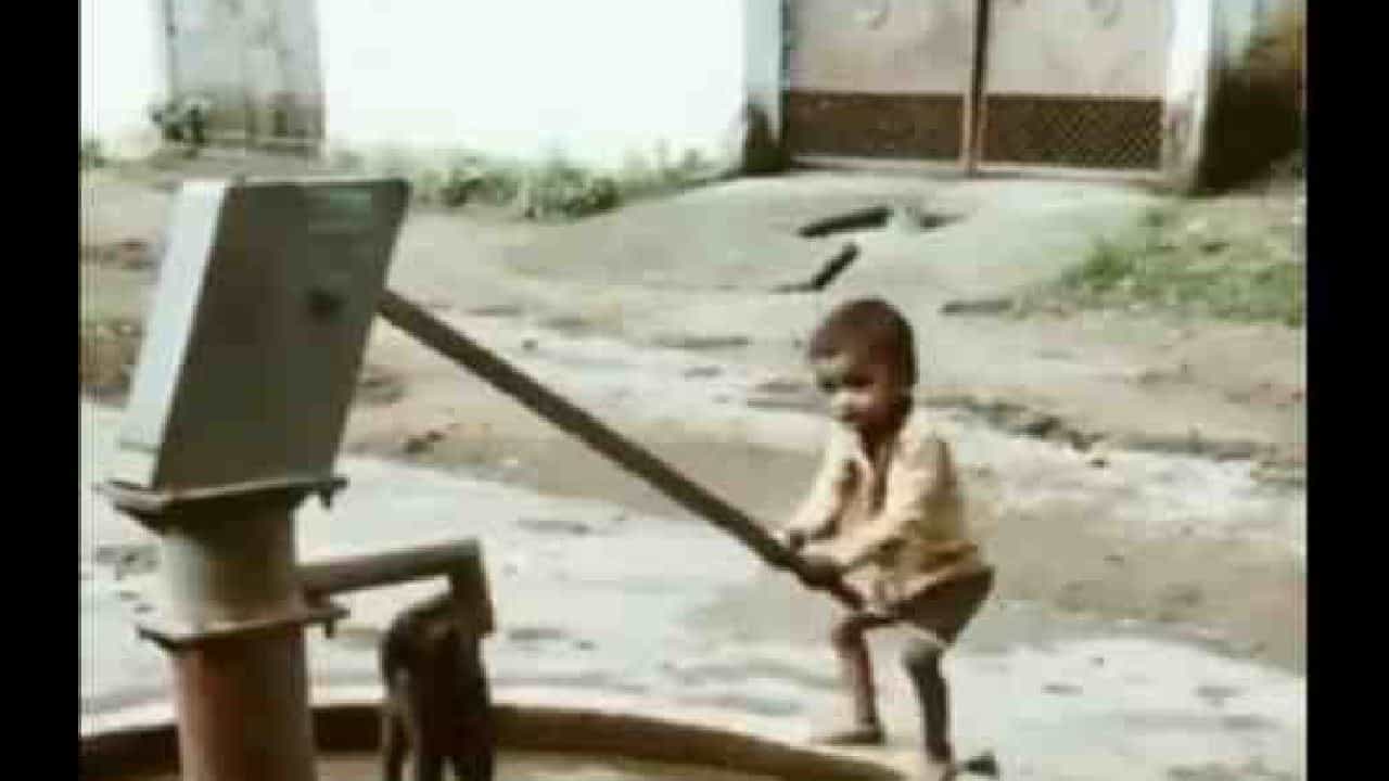 Viral Video: ಬಾಯಾರಿದ ನಾಯಿಮರಿಗೆ ಬೋರ್ವೆಲ್ ಪಂಪ್ ಹೊಡೆದು ನೀರು ಕುಡಿಸಿದ ಬಾಲಕ; ವಿಡಿಯೋ ವೈರಲ್ Viral Video: ಬಾಯಾರಿದ ನಾಯಿಮರಿಗೆ ಬೋರ್ವೆಲ್ ಪಂಪ್ ಹೊಡೆದು ನೀರು ಕುಡಿಸಿದ ಬಾಲಕ; ವಿಡಿಯೋ ವೈರಲ್