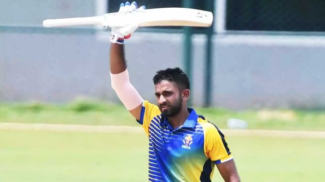 Vijay Hazare Trophy 2021-22: ಮುಂಬೈ ವಿರುದ್ದ 'ಸಮರ್ಥ' ಬ್ಯಾಟಿಂಗ್: ಕರ್ನಾಟಕಕ್ಕೆ ಭರ್ಜರಿ ಜಯ Vijay Hazare Trophy 2021-22: ಮುಂಬೈ ವಿರುದ್ದ 'ಸಮರ್ಥ' ಬ್ಯಾಟಿಂಗ್: ಕರ್ನಾಟಕಕ್ಕೆ ಭರ್ಜರಿ ಜಯ
