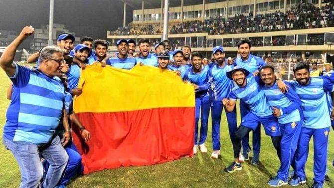 Vijay Hazare Trophy 2021: ಕರ್ನಾಟಕ ತಂಡಕ್ಕೆ ಮೂವರ ಸೇರ್ಪಡೆ Vijay Hazare Trophy 2021: ಕರ್ನಾಟಕ ತಂಡಕ್ಕೆ ಮೂವರ ಸೇರ್ಪಡೆ