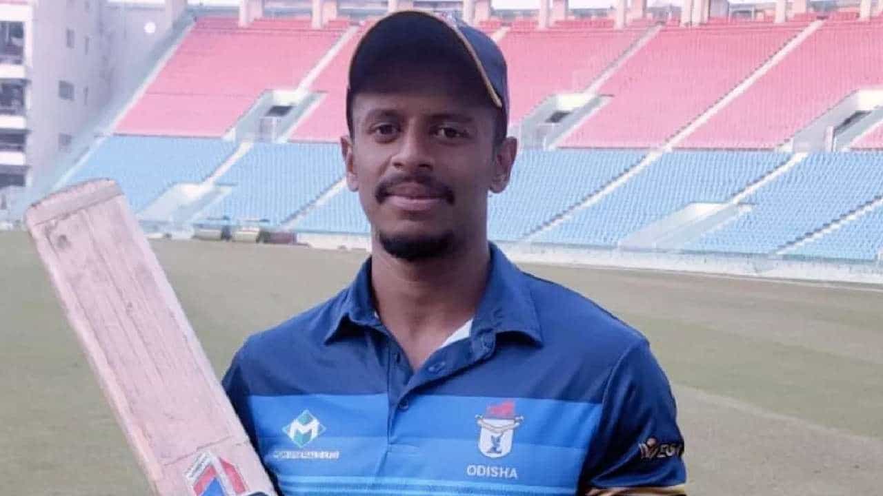 ಇಂಡಿಯನ್ ಪ್ರೀಮಿಯರ್ ಲೀಗ್ ಸೀಸನ್ 15 ಮೆಗಾ ಹರಾಜಿಗಾಗಿ ಎಲ್ಲಾ ತಂಡಗಳು ತಯಾರಿಗಳನ್ನು ಆರಂಭಿಸಿದೆ. ಈಗಾಗಲೇ ಪ್ರತಿ ಫ್ರಾಂಚೈಸಿಗಳು ಆಟಗಾರರ ಖರೀದಿಗಾಗಿ ರೂಪುರೇಷೆಗಳನ್ನು ಸಿದ್ದಪಡಿಸುತ್ತಿದ್ದು, ಅದರಂತೆ ಇದೀಗ ಚೆನ್ನೈ ಸೂಪರ್ ಕಿಂಗ್ಸ್ ತಂಡವು ದೇಶೀಯ ಪ್ರತಿಭೆಯೊಬ್ಬರಿಗೆ ಬುಲಾವ್ ನೀಡಿದೆ.
