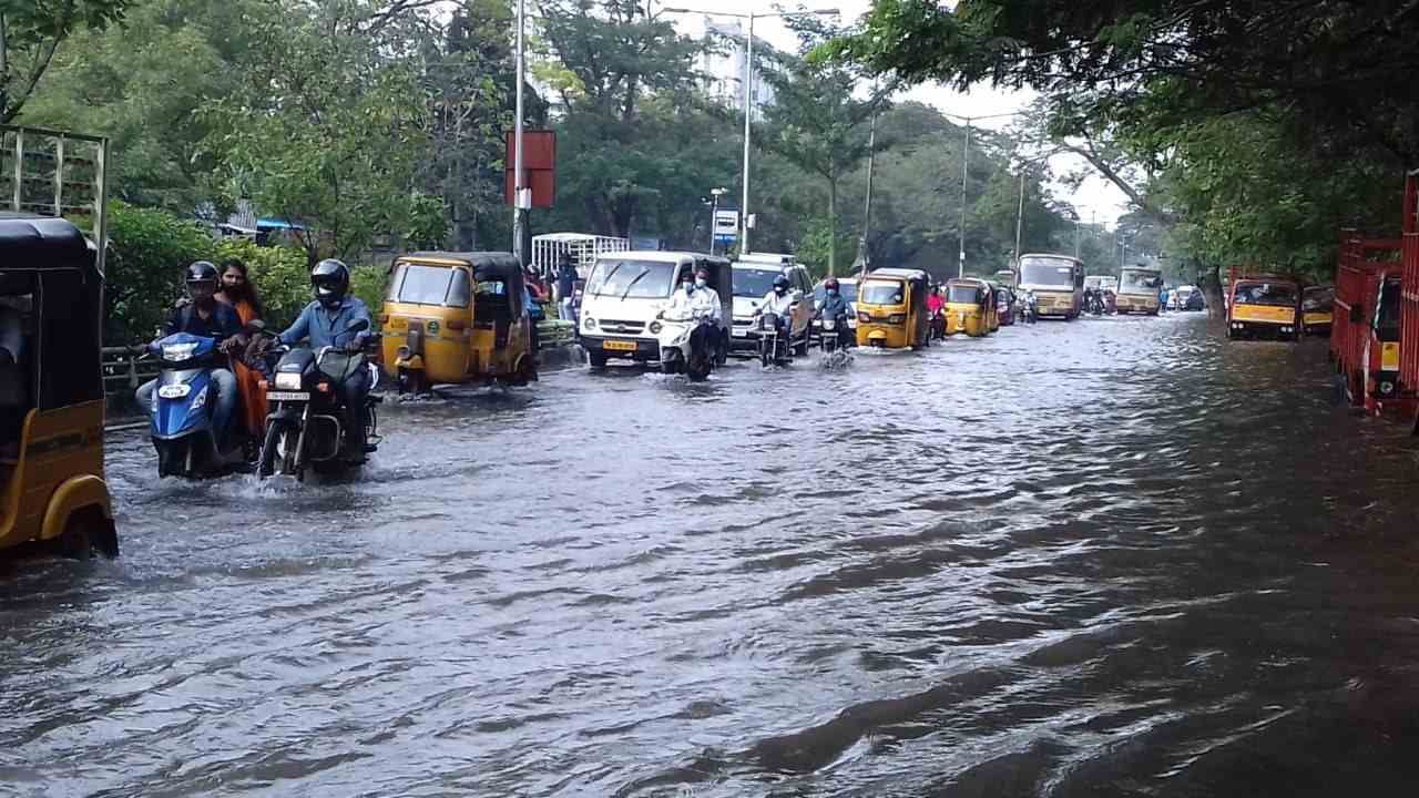 Karnataka Weather Today: ಬಂಗಾಳಕೊಲ್ಲಿಯಲ್ಲಿ ಮೇಲ್ಮೈ ಸುಳಿಗಾಳಿ; ಬೆಂಗಳೂರು ಸೇರಿ ಕರ್ನಾಟಕದಲ್ಲಿ ಇಂದು ಮತ್ತೆ ಮಳೆ