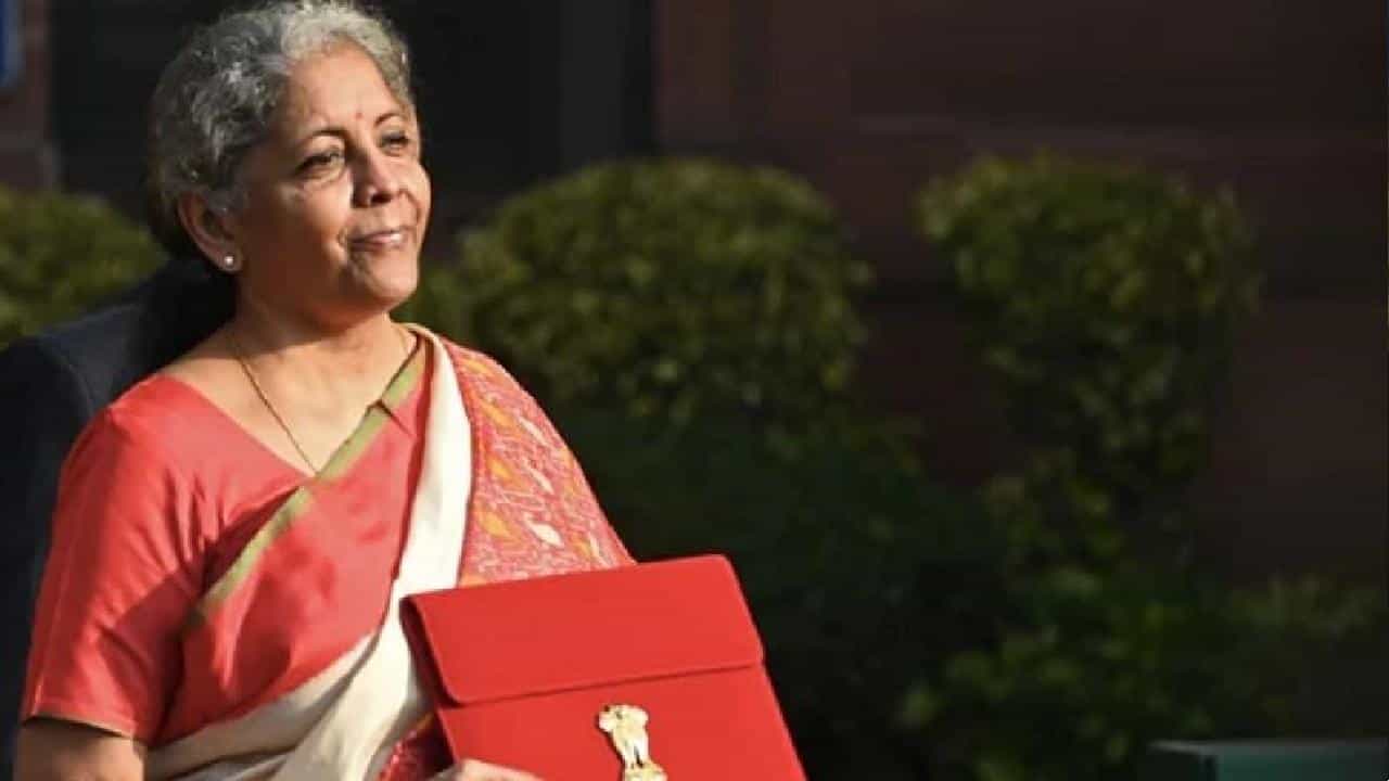GDP: ಪ್ರಸಕ್ತ ಹಣಕಾಸು ವರ್ಷದಲ್ಲಿ ಎರಡಂಕಿಯ ಬೆಳವಣಿಗೆ ವಿಶ್ವಾಸ; ವಿತ್ತ ಸಚಿವಾಲಯದಿಂದ ಸರಣಿ ಟ್ವೀಟ್ GDP: ಪ್ರಸಕ್ತ ಹಣಕಾಸು ವರ್ಷದಲ್ಲಿ ಎರಡಂಕಿಯ ಬೆಳವಣಿಗೆ ವಿಶ್ವಾಸ; ವಿತ್ತ ಸಚಿವಾಲಯದಿಂದ ಸರಣಿ ಟ್ವೀಟ್