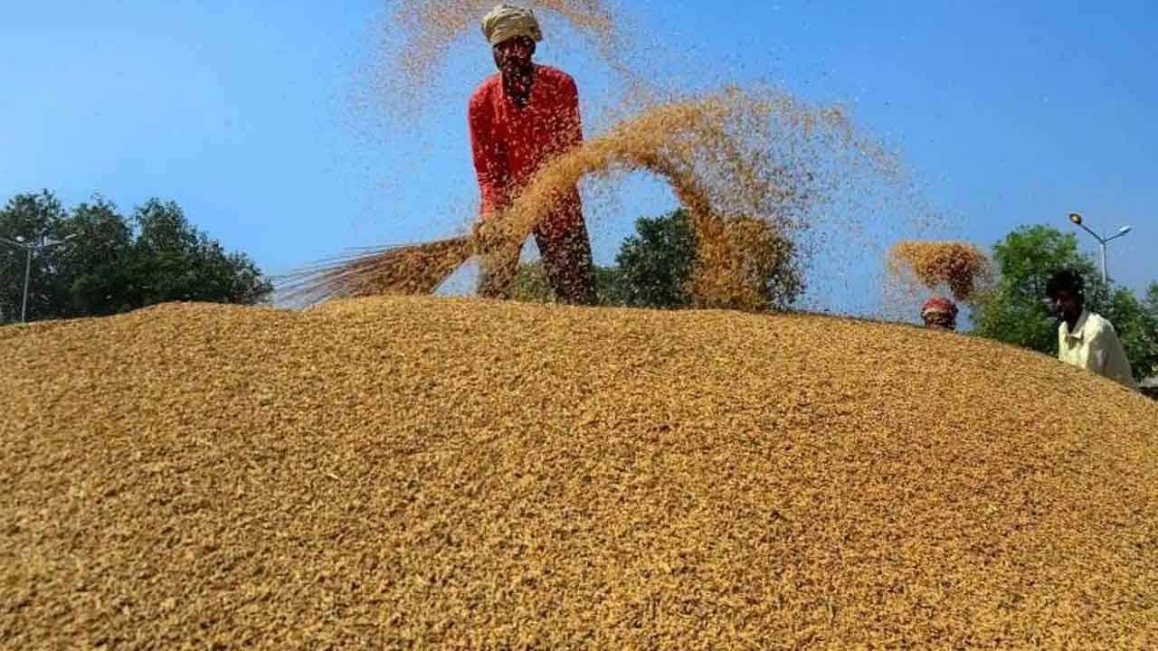 ಏಳು ಕೃಷಿ ಉತ್ಪನ್ನಗಳ ಫ್ಯೂಚರ್​ ಕಾಂಟ್ರ್ಯಾಕ್ಟ್​​ ವಹಿವಾಟು ಒಂದು ವರ್ಷ ನಿಷೇಧಿಸಿ ಆದೇಶ ಹೊರಡಿಸಿದ ಕೇಂದ್ರ ಸರ್ಕಾರ