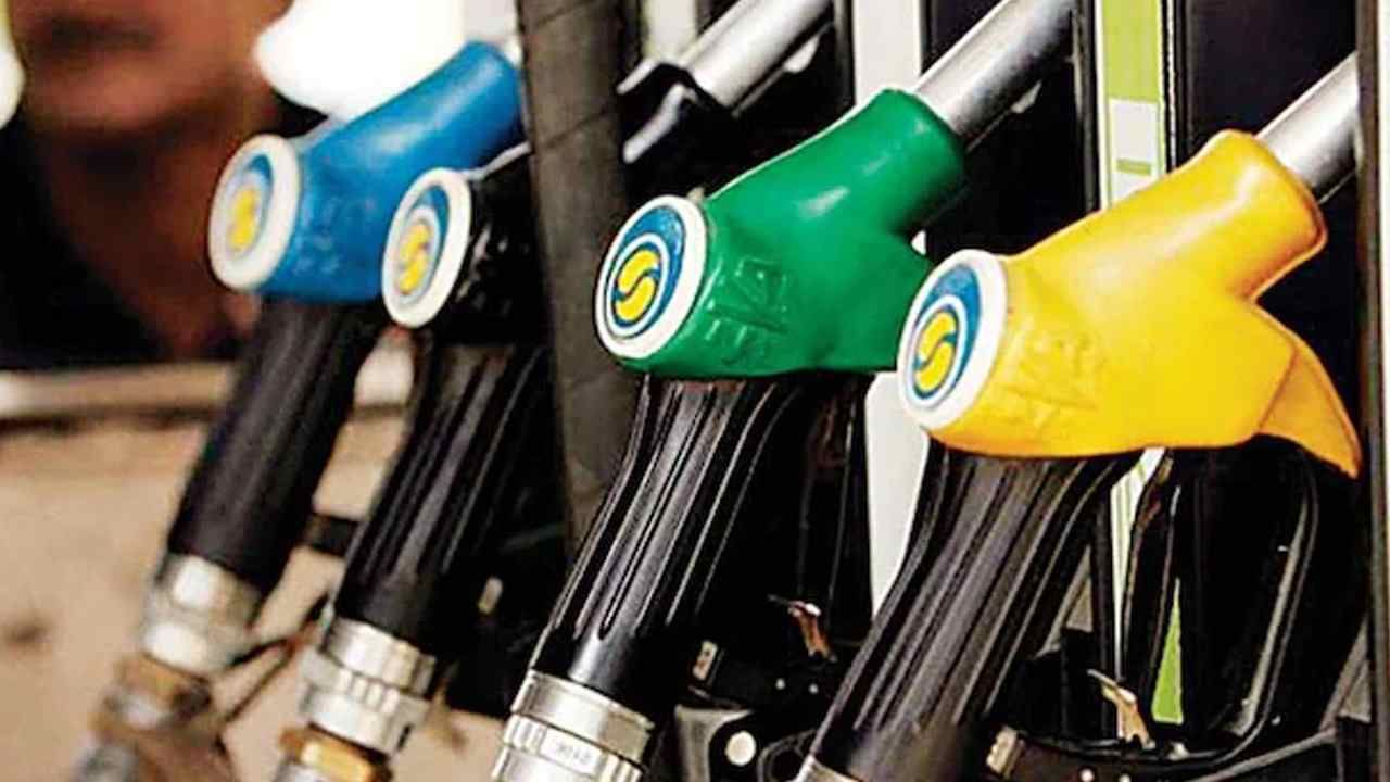Petrol Rate: ಎಷ್ಟಿದೆ ಮಹಾನಗರಗಳಲ್ಲಿ ಇಂದು ಲೀಟರ್​ ಪೆಟ್ರೋಲ್​, ಡೀಸೆಲ್​ ದರ?