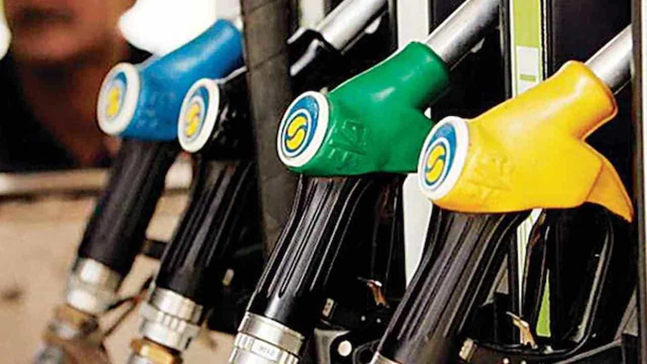 Petrol Diesel Rate Today: ಇಂಧನ ದರ ಸ್ಥಿರ; ನಿಮ್ಮೂರಿನಲ್ಲಿ ಪೆಟ್ರೋಲ್, ಡೀಸೆಲ್ ಬೆಲೆ ಎಷ್ಟಿದೆ ಪರಿಶೀಲಿಸಿ Petrol Diesel Rate Today: ಇಂಧನ ದರ ಸ್ಥಿರ; ನಿಮ್ಮೂರಿನಲ್ಲಿ ಪೆಟ್ರೋಲ್, ಡೀಸೆಲ್ ಬೆಲೆ ಎಷ್ಟಿದೆ ಪರಿಶೀಲಿಸಿ