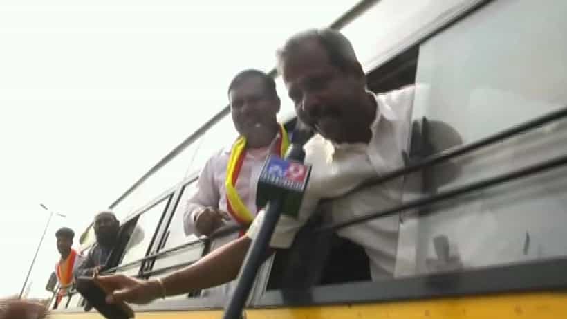 ಎಸ್ಟಿ ಮೀಸಲಾತಿ ಹೆಚ್ಚಳಕ್ಕೆ ಆಗ್ರಹಿಸಿ ಪ್ರತಿಭಟನೆ; ಬೆಳಗಾವಿ ಸುವರ್ಣಸೌಧಕ್ಕೆ ನುಗ್ಗಲು ಯತ್ನಿಸಿದ ಧರಣಿ ನಿರತರು