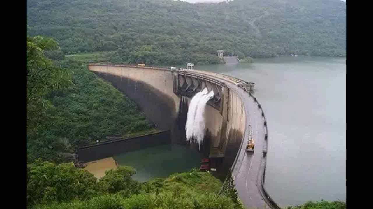 Flood Alert: ಮಹಾರಾಷ್ಟ್ರದ ರಾಧಾನಗರಿ ಜಲಾಶಯದಲ್ಲಿ ಅವಘಡ: ಕರ್ನಾಟಕಕ್ಕೆ ಪ್ರವಾಹದ ಅಪಾಯ Flood Alert: ಮಹಾರಾಷ್ಟ್ರದ ರಾಧಾನಗರಿ ಜಲಾಶಯದಲ್ಲಿ ಅವಘಡ: ಕರ್ನಾಟಕಕ್ಕೆ ಪ್ರವಾಹದ ಅಪಾಯ