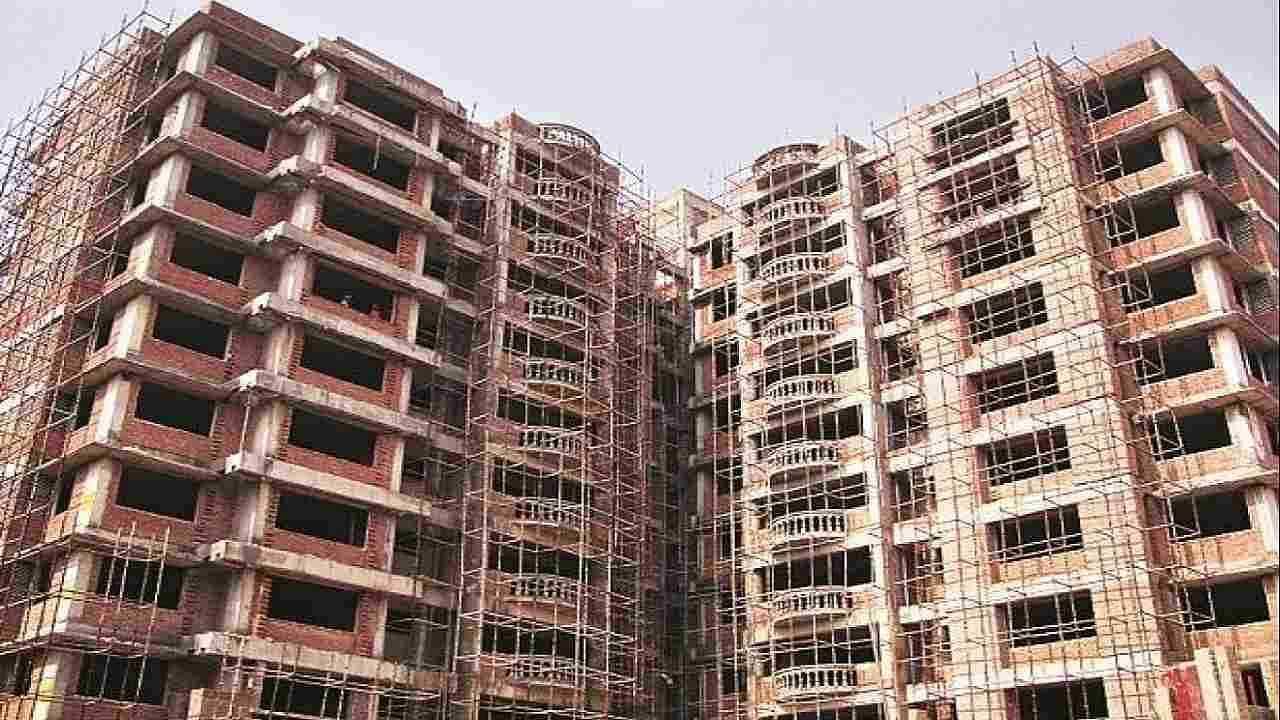 Real Estate Investment: ನಿಮಗೆ ಉತ್ತಮ ಹೂಡಿಕೆಯ ಲಾಭ ಸಿಗಬೇಕೇ? ಆಸ್ತಿ ಮಾರ್ಕೆಟ್ನಲ್ಲಿ ಕೇವಲ 5000 ರೂಪಾಯಿ ಹೂಡಿ Real Estate Investment: ನಿಮಗೆ ಉತ್ತಮ ಹೂಡಿಕೆಯ ಲಾಭ ಸಿಗಬೇಕೇ? ಆಸ್ತಿ ಮಾರ್ಕೆಟ್ನಲ್ಲಿ ಕೇವಲ 5000 ರೂಪಾಯಿ ಹೂಡಿ