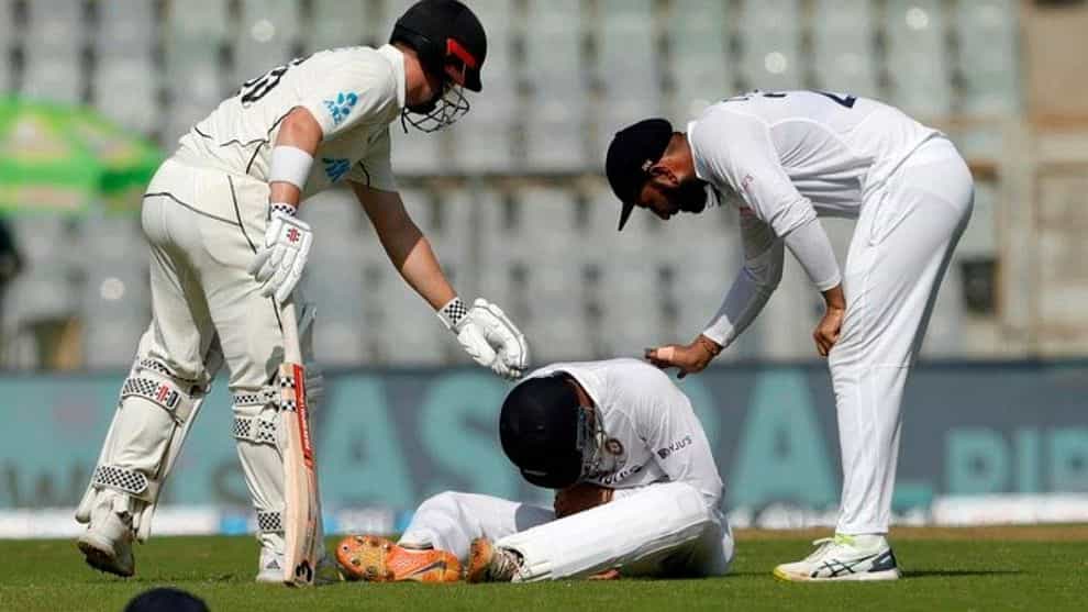 IND vs NZ: ಕಿವೀಸ್ ವಿರುದ್ಧ ಸರಣಿ ಗೆಲ್ಲುವ ಖುಷಿಯಲ್ಲಿ ಎರಡನೇ ಇನ್ನಿಂಗ್ಸ್ ಆರಂಭಿಸಿರುವ ಭಾರತಕ್ಕೆ ಆಘಾತ..! IND vs NZ: ಕಿವೀಸ್ ವಿರುದ್ಧ ಸರಣಿ ಗೆಲ್ಲುವ ಖುಷಿಯಲ್ಲಿ ಎರಡನೇ ಇನ್ನಿಂಗ್ಸ್ ಆರಂಭಿಸಿರುವ ಭಾರತಕ್ಕೆ ಆಘಾತ..!