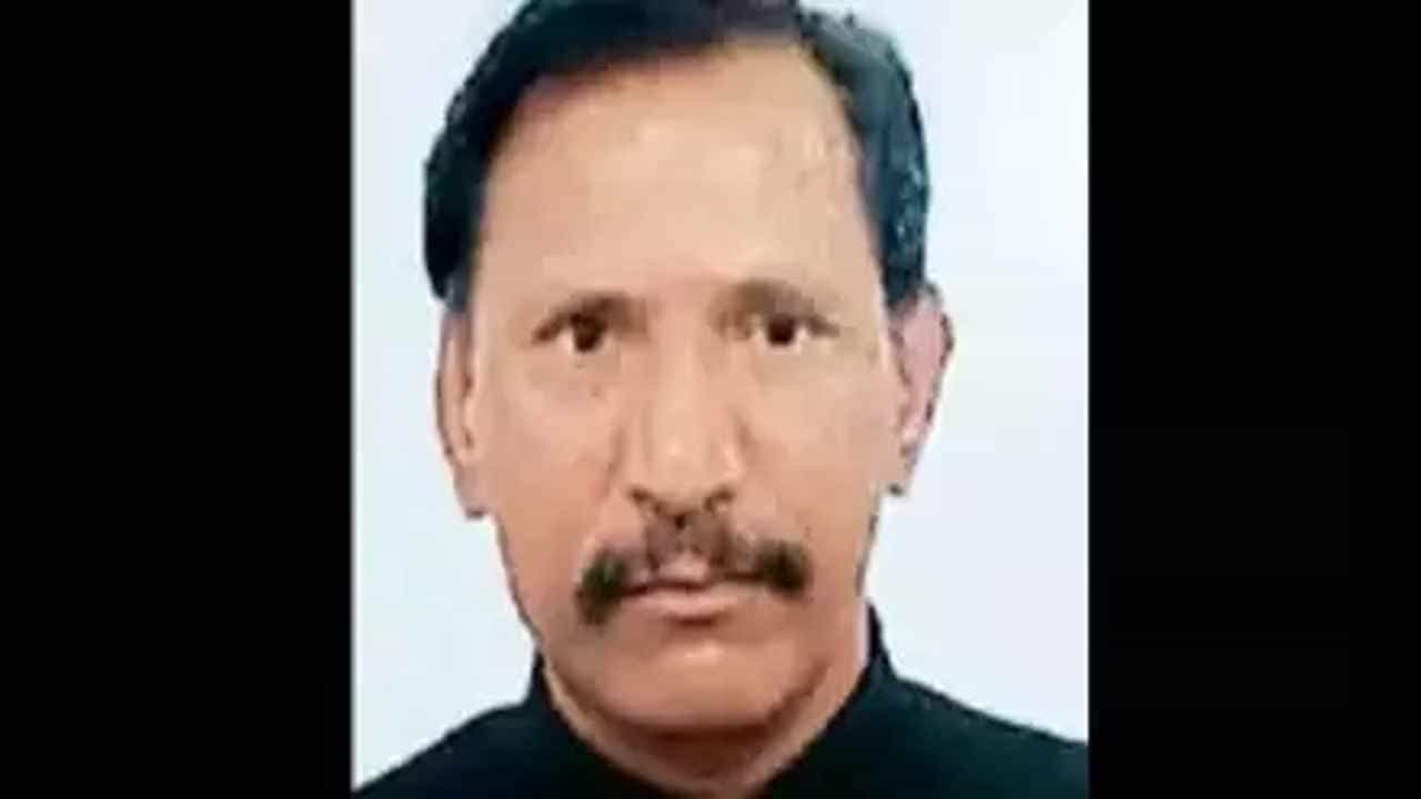 ಪ್ರಚಾರ ಭಾಷಣದಲ್ಲಿ ಹಣ ನೀಡುವ ಆಮಿಷ ಒಡ್ಡಿದ ಆರೋಪ; ಕಾಂಗ್ರೆಸ್​ನ ಯೂಸುಫ್ ಷರೀಫ್ ಬಾಬು ವಿರುದ್ಧ ದೂರು ದಾಖಲು