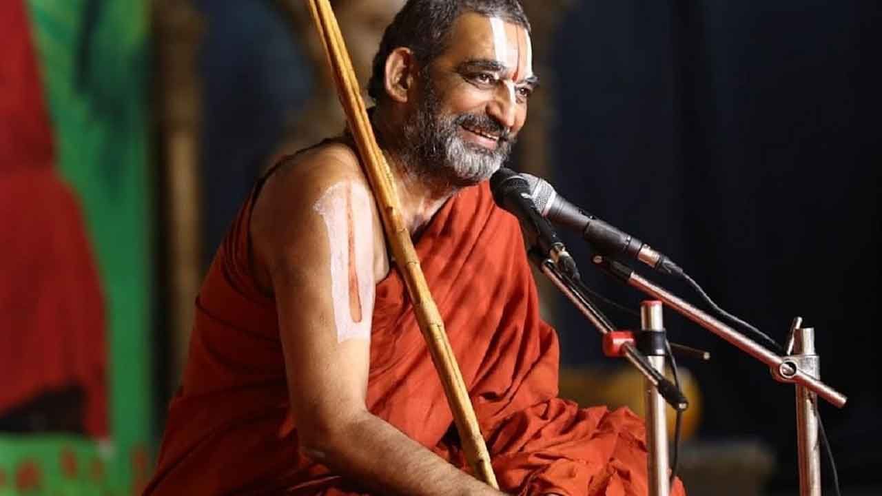 Hindu Ekta Mahakumbh ಜಾತಿ ಮತ್ತು ಕುಲವನ್ನು ಮೀರಿ ದೇಶದ ಪ್ರತಿಯೊಂದು ಕಣವನ್ನು ಒಗ್ಗೂಡಿಸುವುದು ಮುಖ್ಯ: ಶ್ರೀ ಚಿನ್ನ ಜೀಯರ್ ಸ್ವಾಮಿಗಳು Hindu Ekta Mahakumbh ಜಾತಿ ಮತ್ತು ಕುಲವನ್ನು ಮೀರಿ ದೇಶದ ಪ್ರತಿಯೊಂದು ಕಣವನ್ನು ಒಗ್ಗೂಡಿಸುವುದು ಮುಖ್ಯ: ಶ್ರೀ ಚಿನ್ನ ಜೀಯರ್ ಸ್ವಾಮಿಗಳು