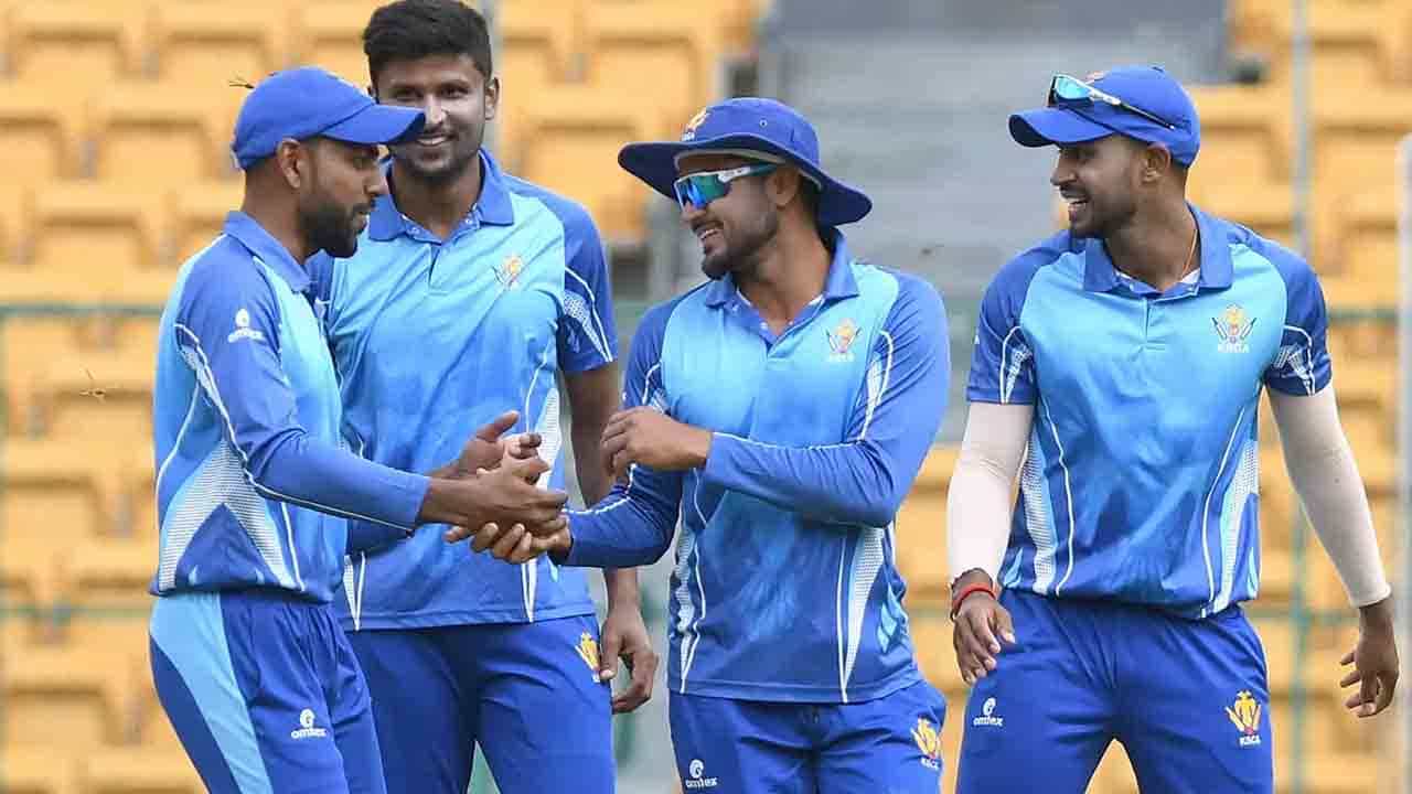 Ranji Trophy: ಜಮ್ಮು-ಕಾಶ್ಮೀರ ವಿರುದ್ದ ಕರ್ನಾಟಕಕ್ಕೆ ಭರ್ಜರಿ ಜಯ Ranji Trophy: ಜಮ್ಮು-ಕಾಶ್ಮೀರ ವಿರುದ್ದ ಕರ್ನಾಟಕಕ್ಕೆ ಭರ್ಜರಿ ಜಯ