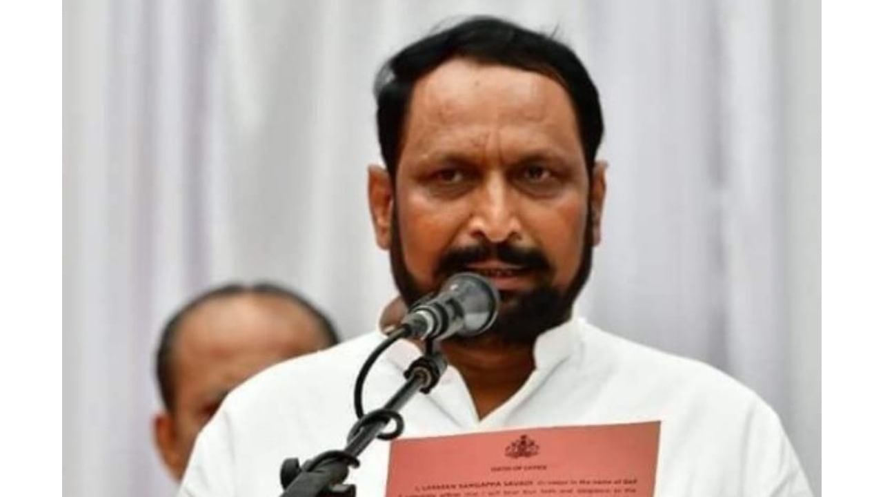 Abolish Legislative Council: ಮೊದಲು ವಿಧಾನ ಪರಿಷತ್ ರದ್ದಾಗಬೇಕು- ಸ್ವತಃ ಮೇಲ್ಮನೆ ಸದಸ್ಯ ಲಕ್ಷ್ಮಣ ಸವದಿ ತೀವ್ರ ವಿಷಾದ Abolish Legislative Council: ಮೊದಲು ವಿಧಾನ ಪರಿಷತ್ ರದ್ದಾಗಬೇಕು- ಸ್ವತಃ ಮೇಲ್ಮನೆ ಸದಸ್ಯ ಲಕ್ಷ್ಮಣ ಸವದಿ ತೀವ್ರ ವಿಷಾದ