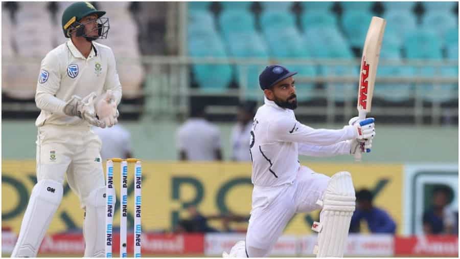 ಬ್ಯಾಟಿಂಗ್ ಸರಾಸರಿಯು ಬ್ಯಾಟ್ಸ್ಮನ್ ಗಳಿಸಿದ ರನ್ಗಳ ಪುರಾವೆಯಾಗಿದೆ. ದಕ್ಷಿಣ ಆಫ್ರಿಕಾದ ನೆಲದಲ್ಲಿ ಆಡಿದ ಟೆಸ್ಟ್ಗಳಲ್ಲಿ 7 ವಿದೇಶಿ ಬ್ಯಾಟ್ಸ್ಮನ್ಗಳು ಅಬ್ಬರಿಸಿದ್ದಾರೆ, ಅಂದರೆ ಅವರ ಸರಾಸರಿ 55 ಕ್ಕಿಂತ ಹೆಚ್ಚಿದೆ. ವಿರಾಟ್ ಕೊಹ್ಲಿ ಈ ಪಟ್ಟಿಯಲ್ಲಿ ಸ್ಥಾನ ಪಡೆದ ಭಾರತೀಯ ಮಾತ್ರವಲ್ಲದೆ ಏಷ್ಯನ್ ಕೂಡ ಆಗಿದ್ದಾರೆ. ಈ ಪಟ್ಟಿಯು ಕನಿಷ್ಠ 10 ಇನ್ನಿಂಗ್ಸ್ಗಳನ್ನು ಆಡಿದ ಬ್ಯಾಟ್ಸ್ಮನ್ಗಳದ್ದಾಗಿದೆ.