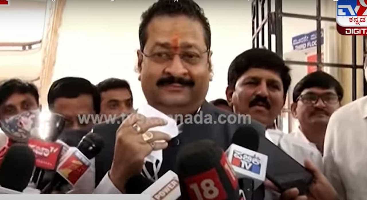 ಯಡಿಯೂರಪ್ಪಗೆ ವಯಸ್ಸಾಗಿದೆ ಇನ್ಮೇಲೆ ಆರಾಮಾಗಿರಬೇಕು, ಸುಖಾಸುಮ್ಮನೇ ಯಾಕೆ ಹೈರಾಣಾಗುತ್ತಾರೆ -ಶಾಸಕ ಯತ್ನಾಳ್‌