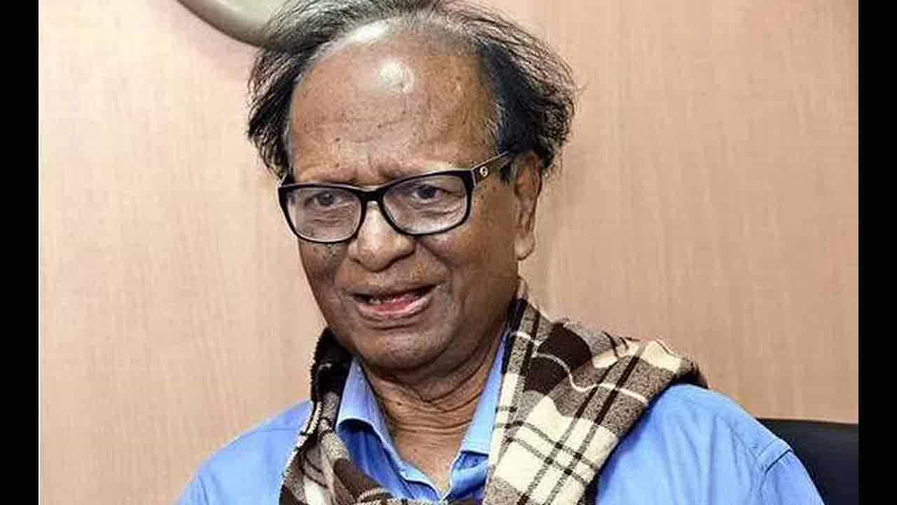 ಹಿರಿಯ ಸಾಹಿತಿ ಚಂದ್ರಶೇಖರ ಪಾಟೀಲ್ ಅಂತ್ಯಸಂಸ್ಕಾರ; ಪೊಲೀಸ್ ಬ್ಯಾಂಡ್​ನೊಂದಿಗೆ ರಾಷ್ಟ್ರಗೀತೆ ನುಡಿಸಿ ಗೌರವ ಸಮರ್ಪಣೆ