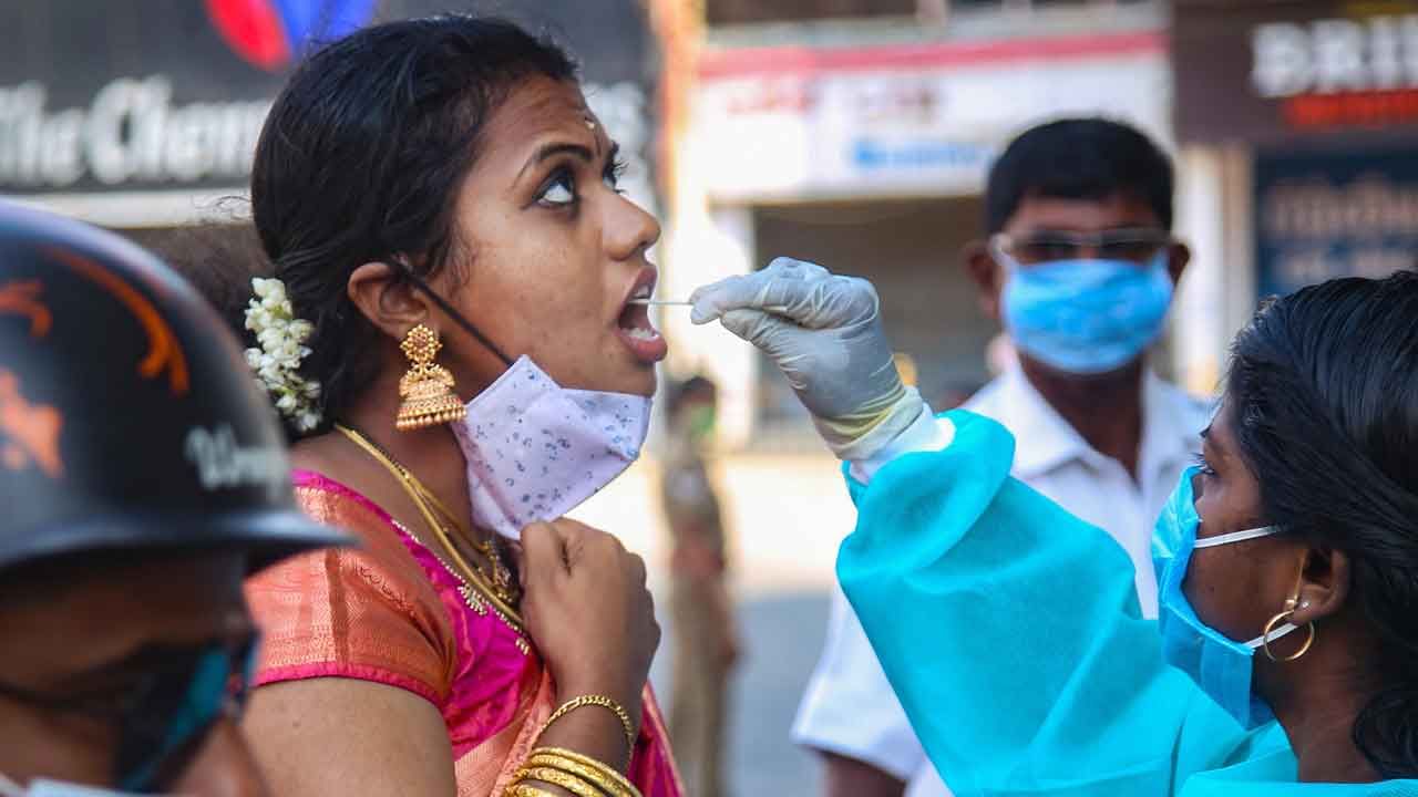 Coronavirus cases in India ಹೊಸ ಕೊವಿಡ್-19 ಪ್ರಕರಣ 3 ಲಕ್ಷಕ್ಕಿಂತ ಕಡಿಮೆ; ಧನಾತ್ಮಕ ದರ ಶೇ 15.52
