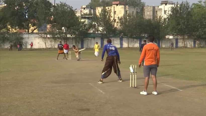 Cricket News: ಧೋತಿ ಮತ್ತು ಕುರ್ತಾ ಧರಿಸಿ ಕ್ರಿಕೆಟ್ ಪಂದ್ಯಾಟ ಜೊತೆಗೆ ಸಂಸ್ಕೃತ ಕಾಮೆಂಟರಿ