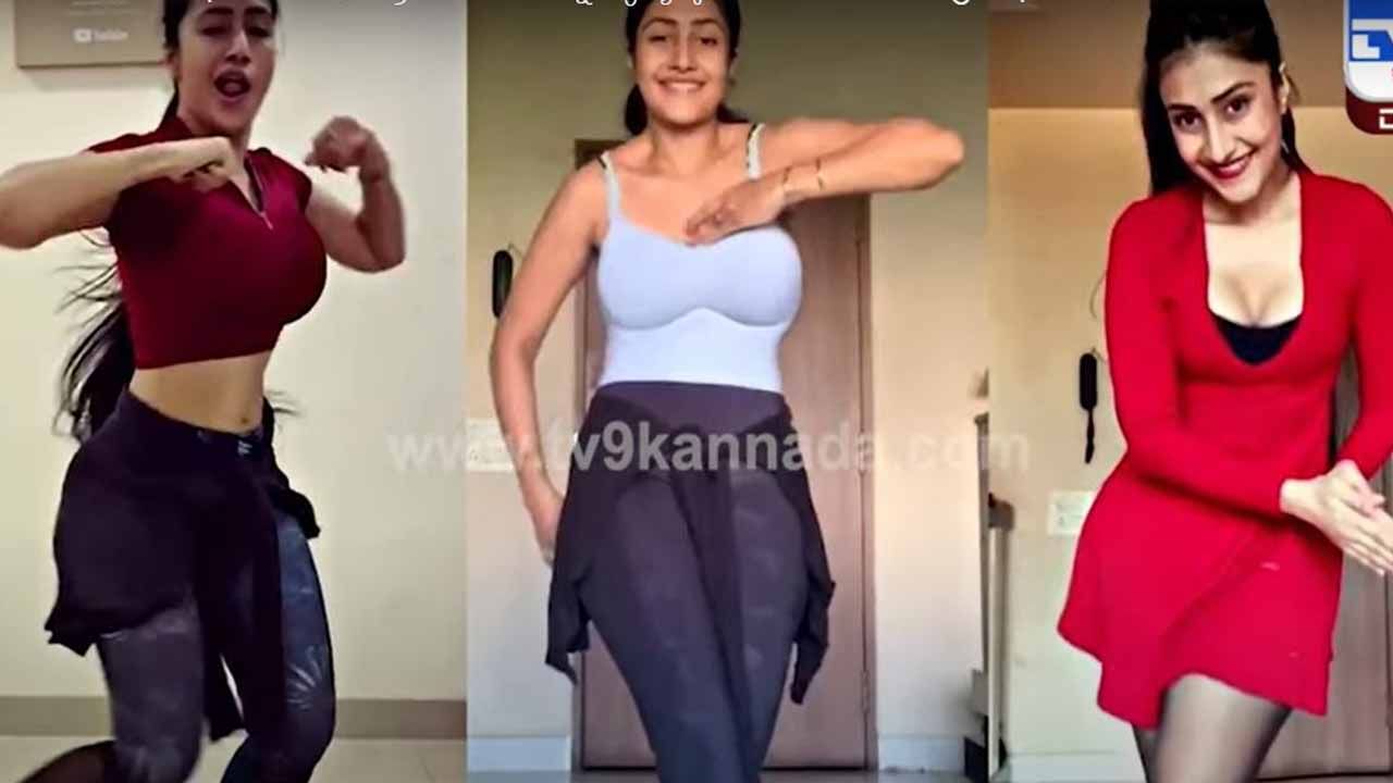 ಎದುರಾಳಿ ಬ್ಯಾಟರ್ಗಳನ್ನು ಮೋಡಿಗೆ ಸಿಲುಕಿಸುವ ಯುಜ್ವೇಂದ್ರ ಚಹಲ್, ಧನಶ್ರೀ ಮೋಡಿಗೆ ಸಿಲುಕಿದ್ದು ಆಶ್ಚರ್ಯವಿಲ್ಲ! ವಿಡಿಯೋ ನೋಡಿ ಎದುರಾಳಿ ಬ್ಯಾಟರ್ಗಳನ್ನು ಮೋಡಿಗೆ ಸಿಲುಕಿಸುವ ಯುಜ್ವೇಂದ್ರ ಚಹಲ್, ಧನಶ್ರೀ ಮೋಡಿಗೆ ಸಿಲುಕಿದ್ದು ಆಶ್ಚರ್ಯವಿಲ್ಲ! ವಿಡಿಯೋ ನೋಡಿ