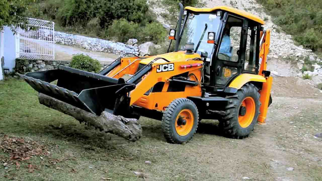 JCB Theft: ರಸ್ತೆ ಬದಿ ನಿಲ್ಲಿಸಿದ್ದ ದೈತ್ಯ ಜೆಸಿಬಿಯನ್ನೇ ಕದ್ದರು! ಕಳ್ಳನಿಗಾಗಿ ಹುಡುಕುತಿದಾರೆ ಪೊಲೀಸರು JCB Theft: ರಸ್ತೆ ಬದಿ ನಿಲ್ಲಿಸಿದ್ದ ದೈತ್ಯ ಜೆಸಿಬಿಯನ್ನೇ ಕದ್ದರು! ಕಳ್ಳನಿಗಾಗಿ ಹುಡುಕುತಿದಾರೆ ಪೊಲೀಸರು