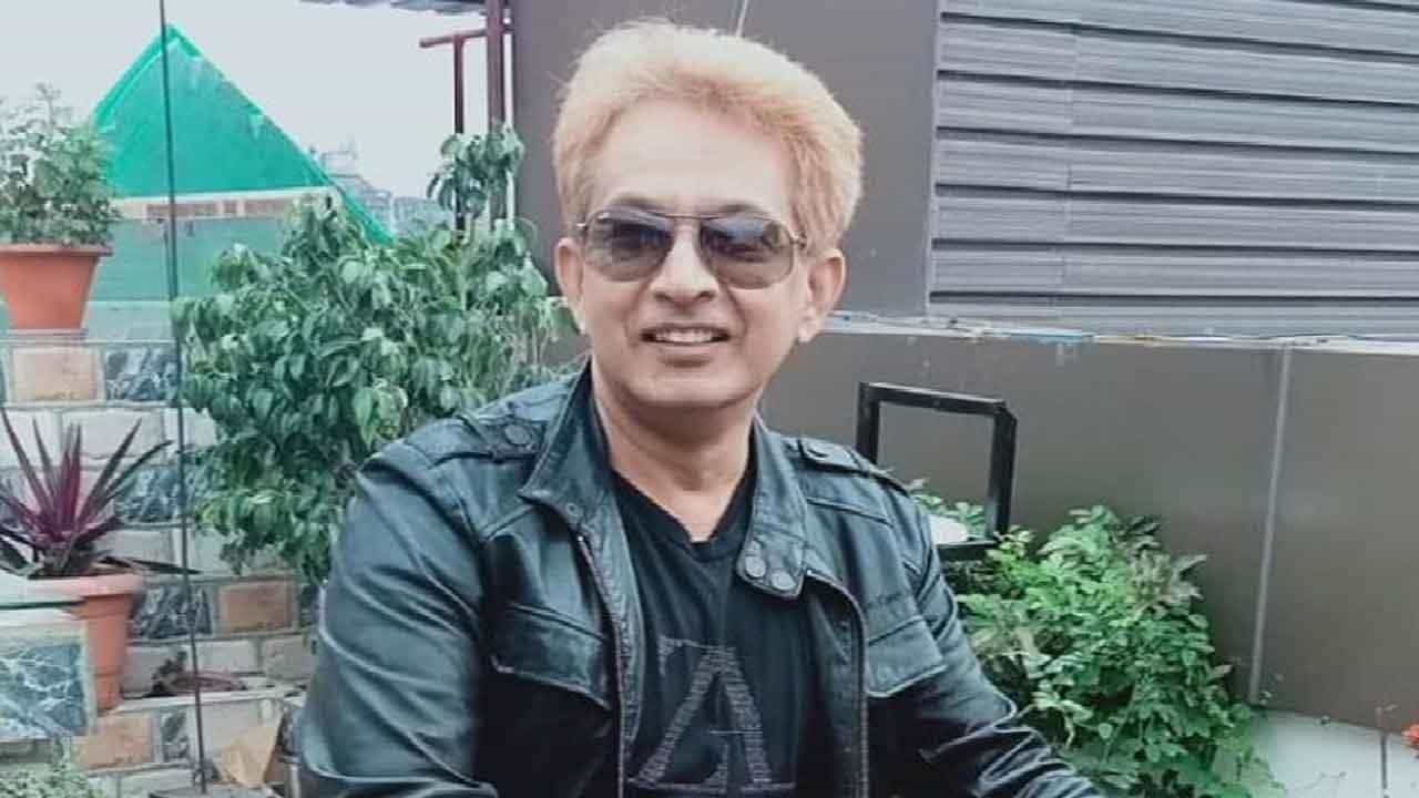 ಮಹಿಳೆಯ ತಲೆ ಮೇಲೆ 'ಉಗುಳುವ' ವಿಡಿಯೊ ವೈರಲ್ ಆದ ಬೆನ್ನಲ್ಲೇ ಹೇರ್ ಸ್ಟೈಲಿಸ್ಟ್ ಜಾವೇದ್ ಹಬೀಬ್ ವಿರುದ್ಧ ಪ್ರಕರಣ ದಾಖಲು ಮಹಿಳೆಯ ತಲೆ ಮೇಲೆ 'ಉಗುಳುವ' ವಿಡಿಯೊ ವೈರಲ್ ಆದ ಬೆನ್ನಲ್ಲೇ ಹೇರ್ ಸ್ಟೈಲಿಸ್ಟ್ ಜಾವೇದ್ ಹಬೀಬ್ ವಿರುದ್ಧ ಪ್ರಕರಣ ದಾಖಲು